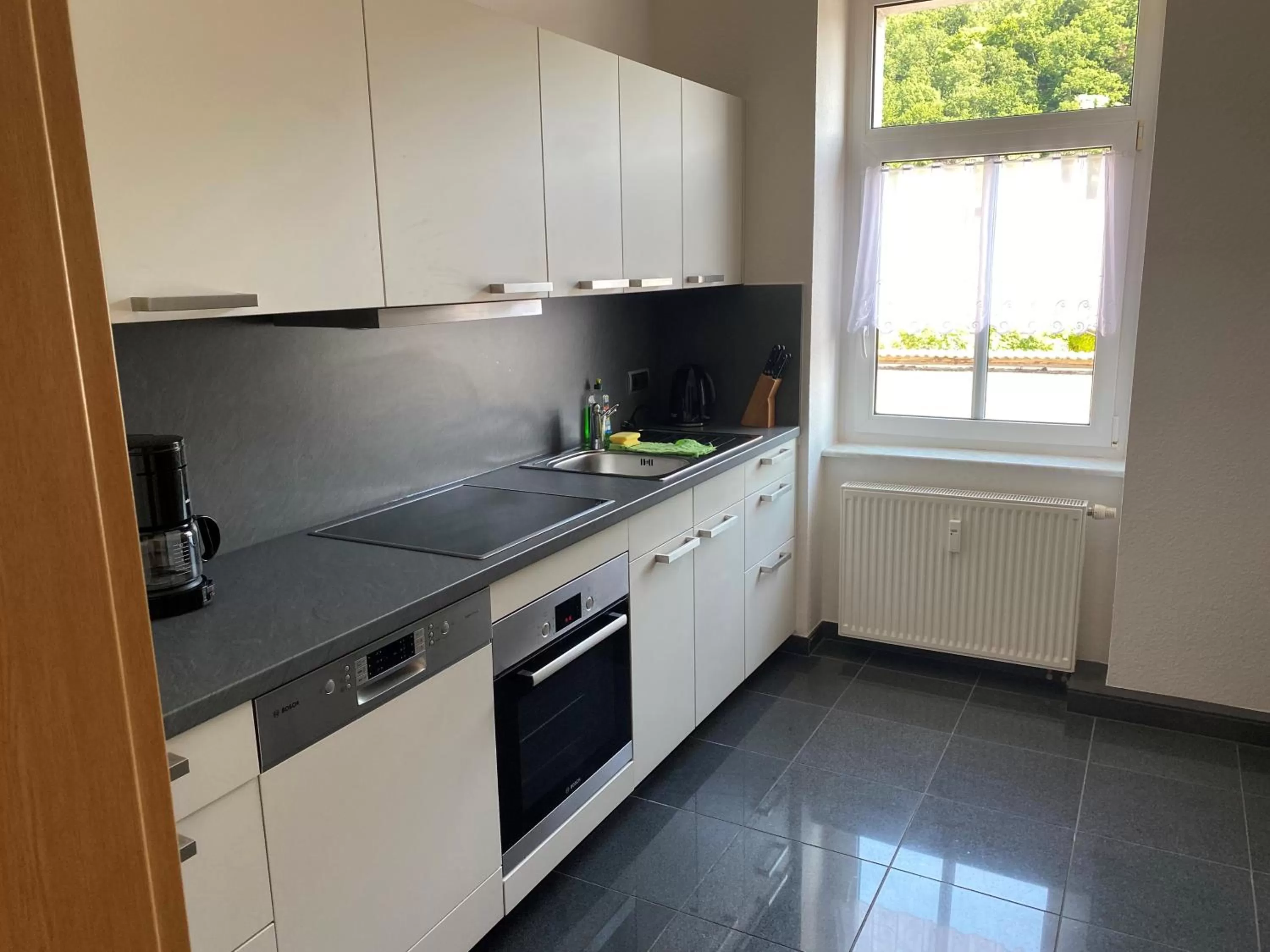 Kitchen or kitchenette, Kitchen/Kitchenette in An der Porzellan-Manufaktur Pension