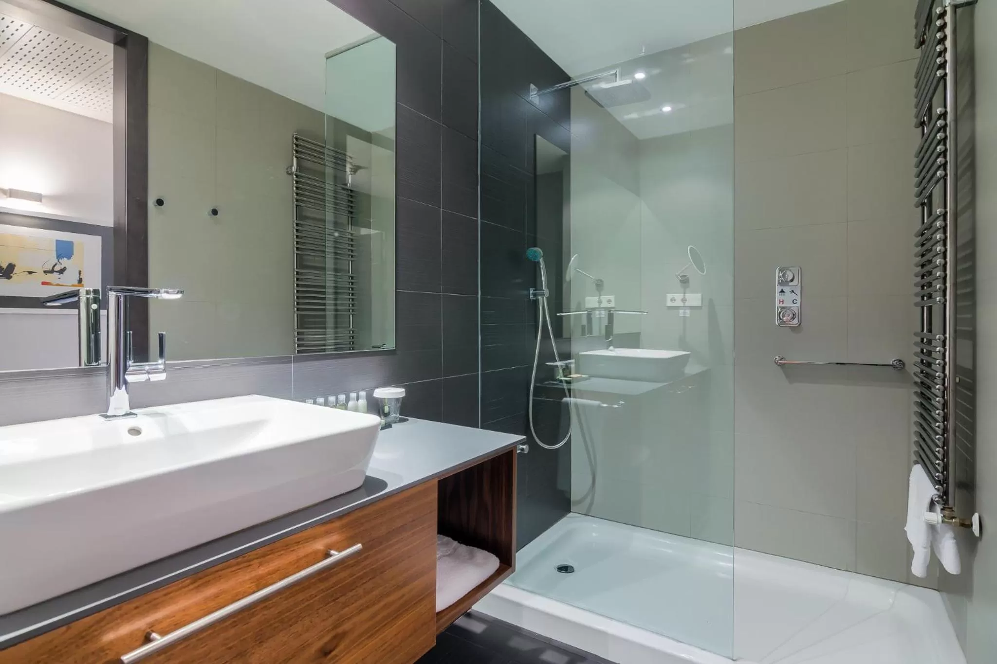 Bathroom in Hotel Cismigiu