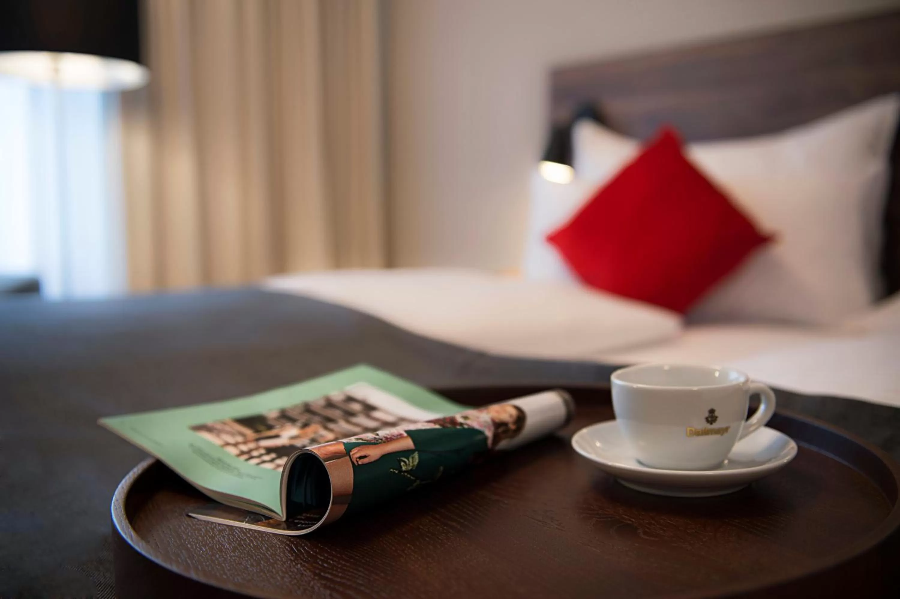 Bed in Victor's Residenz-Hotel München