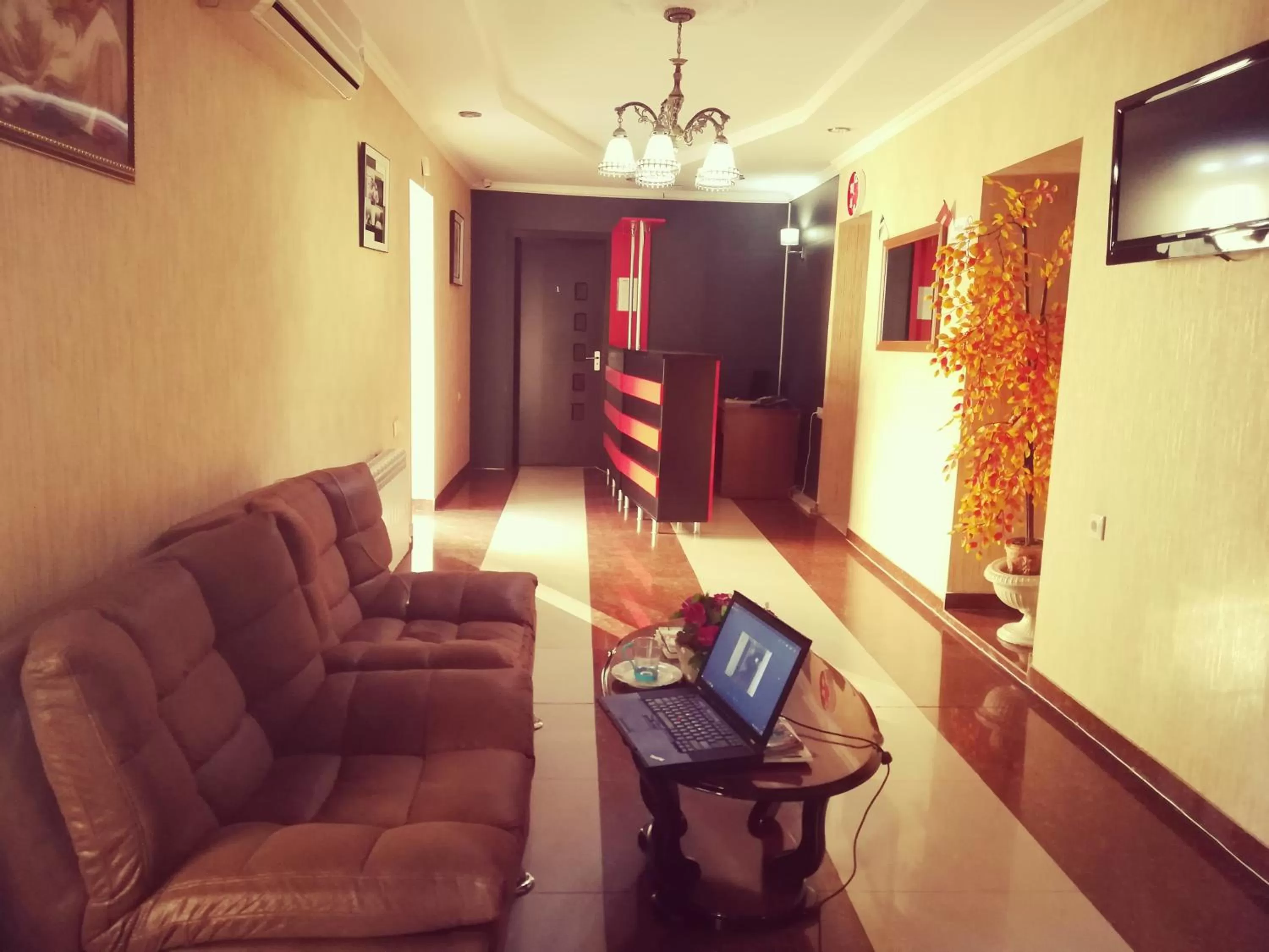 Day, Seating Area in Hotel Elegant