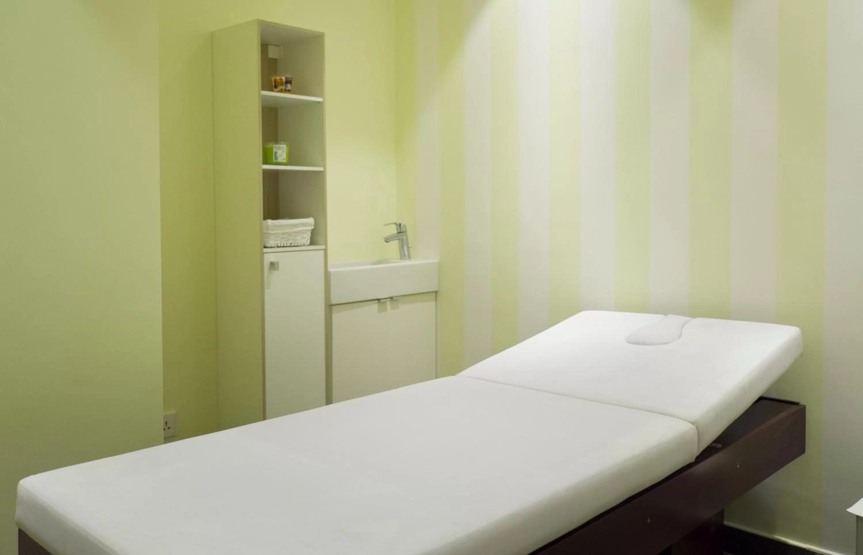 Massage in Best Western Plus Fursan