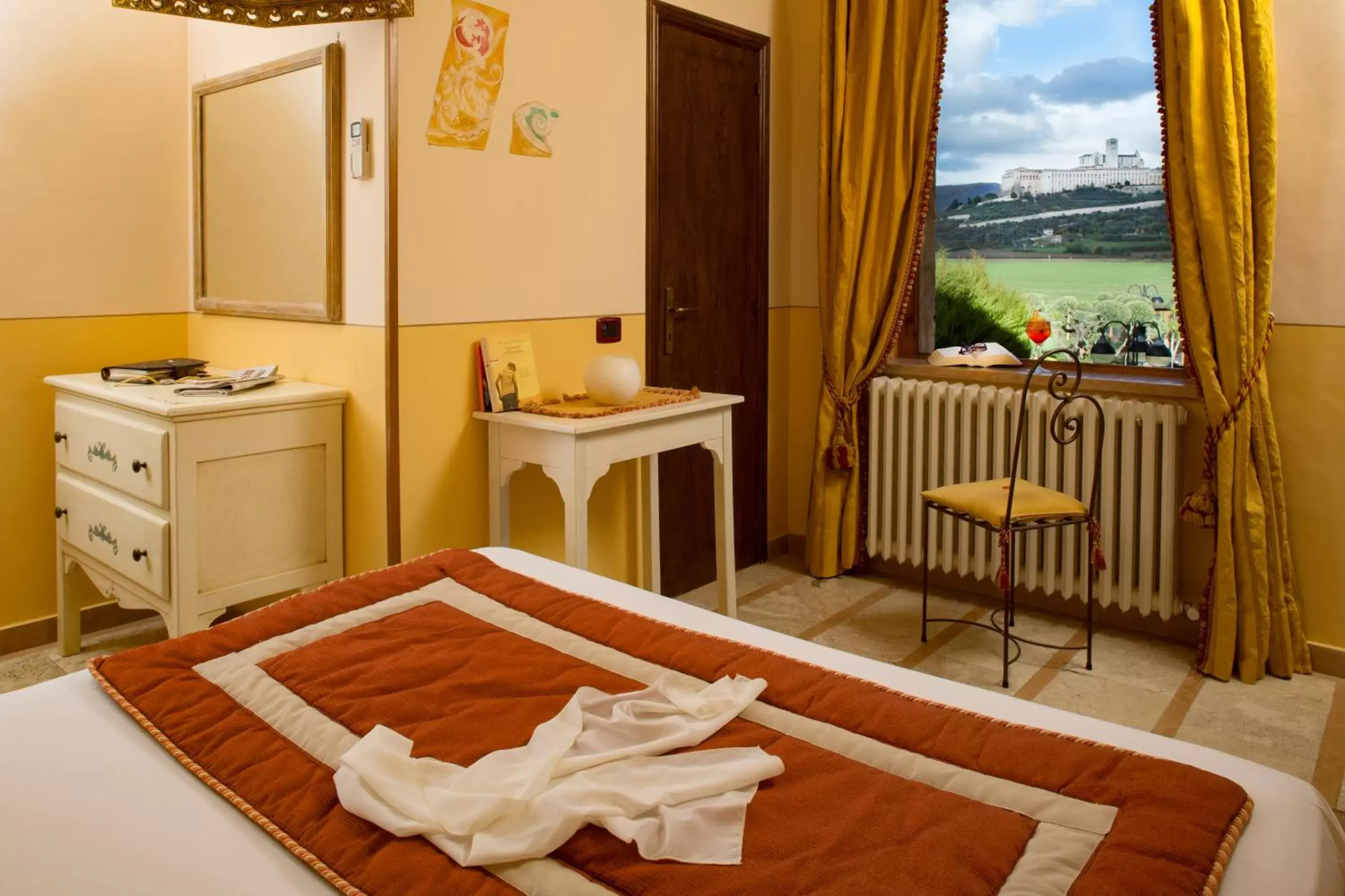Double Room in UNICA Assisi agri-charming house Double Room in UNICA Assisi agri-charming house