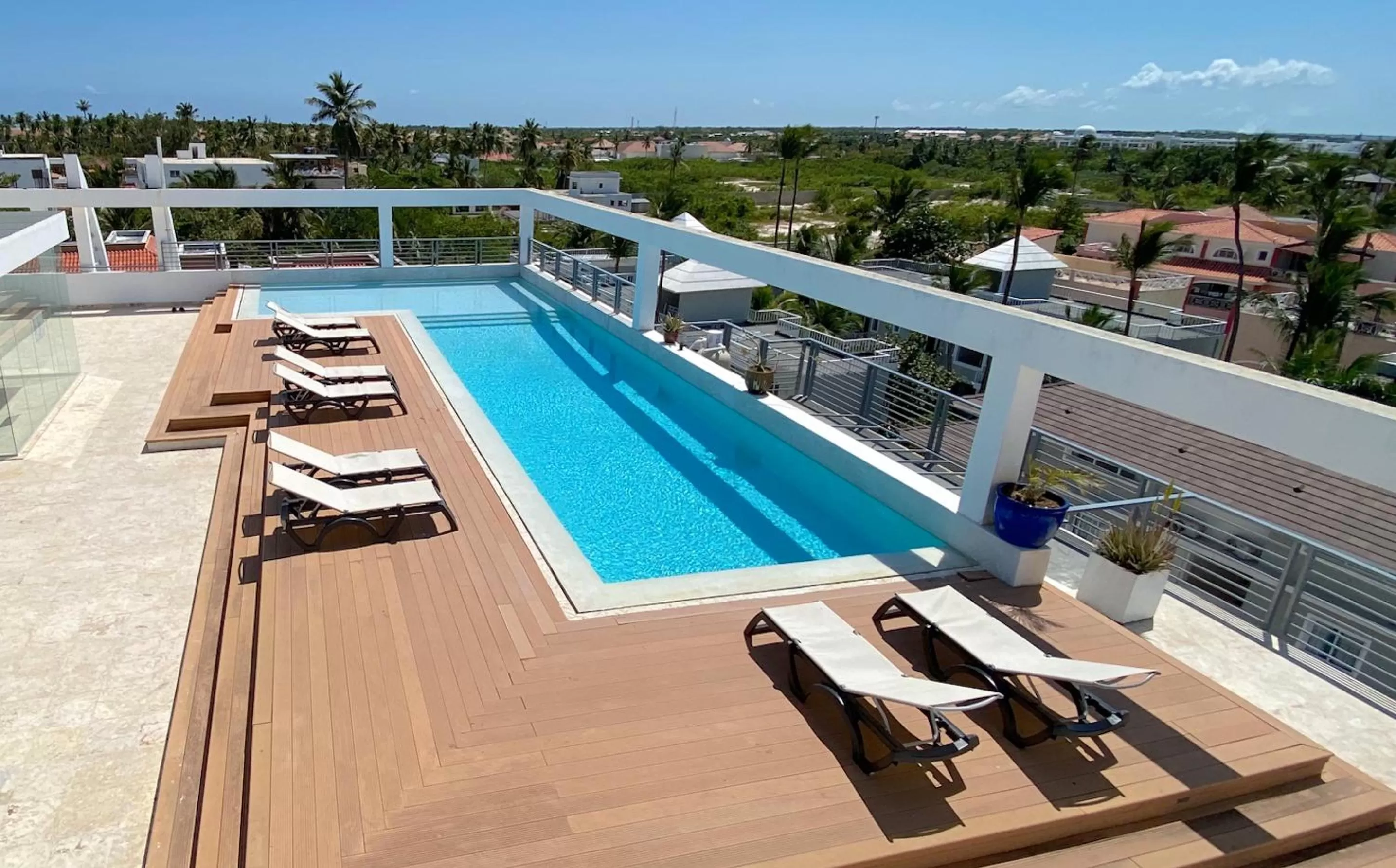 Swimming Pool in GRAND CARIBE BEACH CLUB and SPA - PLAYA LOS CORALES