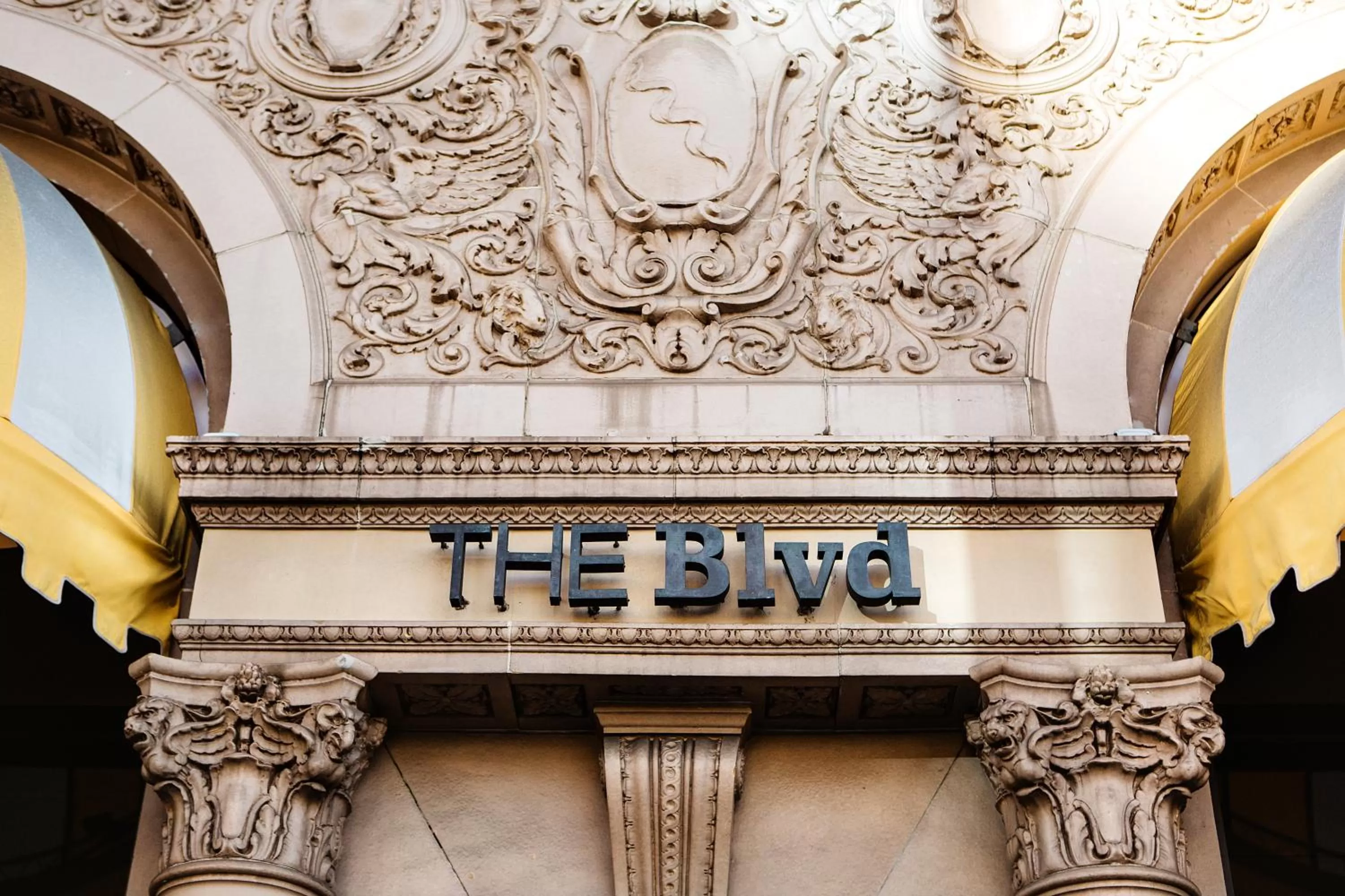 Patio in Beverly Wilshire, A Four Seasons Hotel