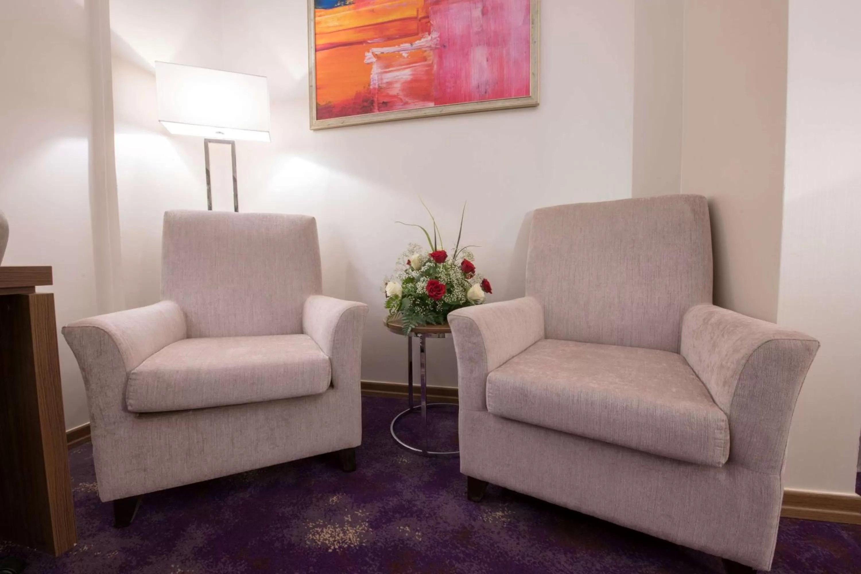 Photo of the whole room, Seating Area in Ramada by Wyndham Continental Jeddah