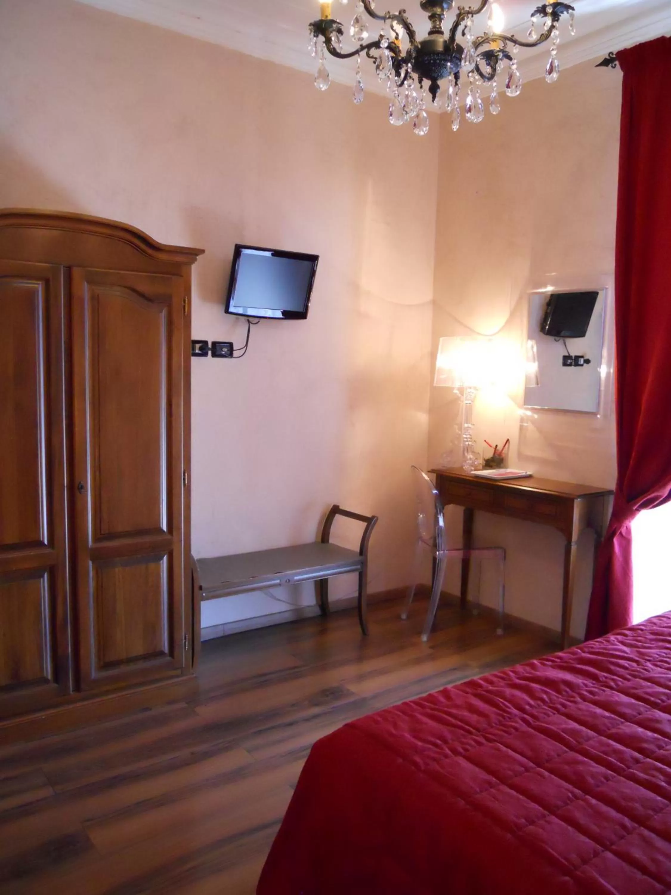 TV and multimedia, Bed in Locanda Villa Moderna