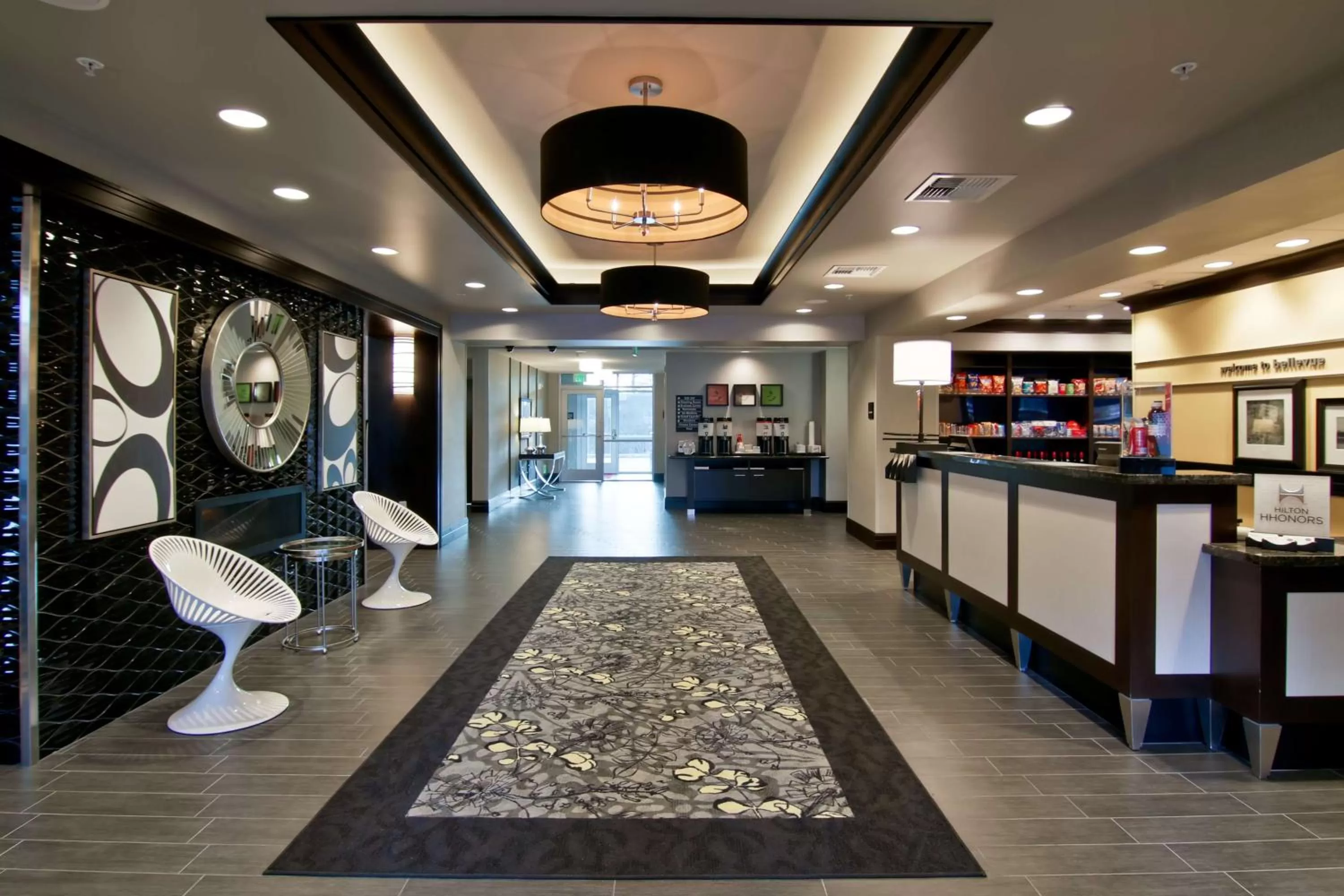 Lobby or reception in Hampton Inn & Suites Bellevue Downtown/Seattle