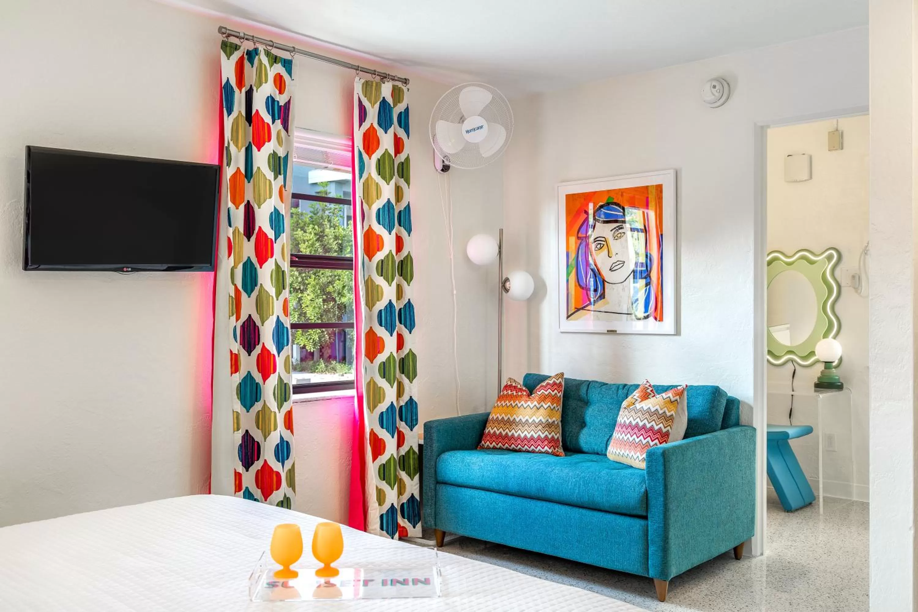 Photo of the whole room in Sunset Inn and Cottages