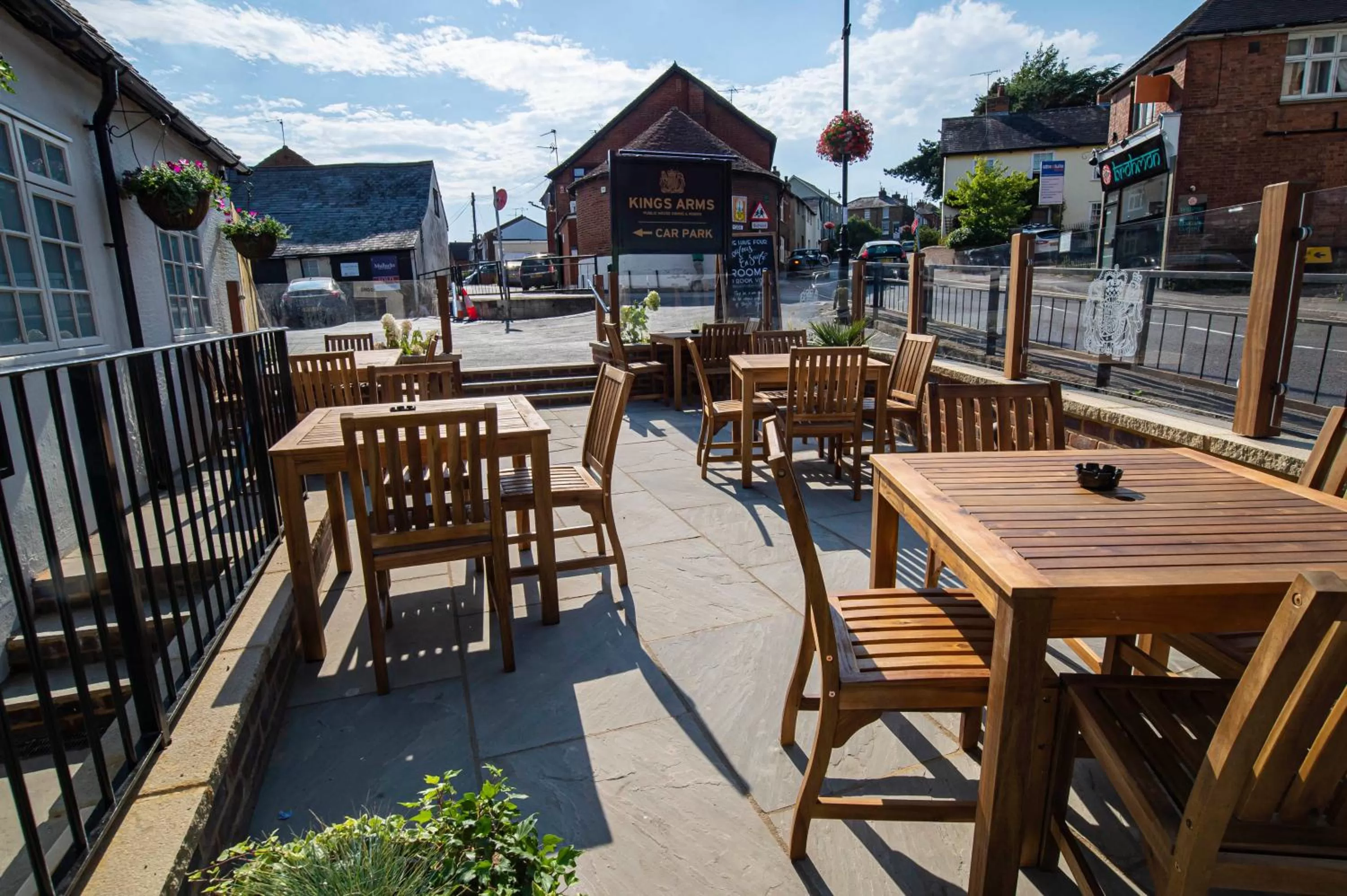 Property building in Kings Arms Hotel