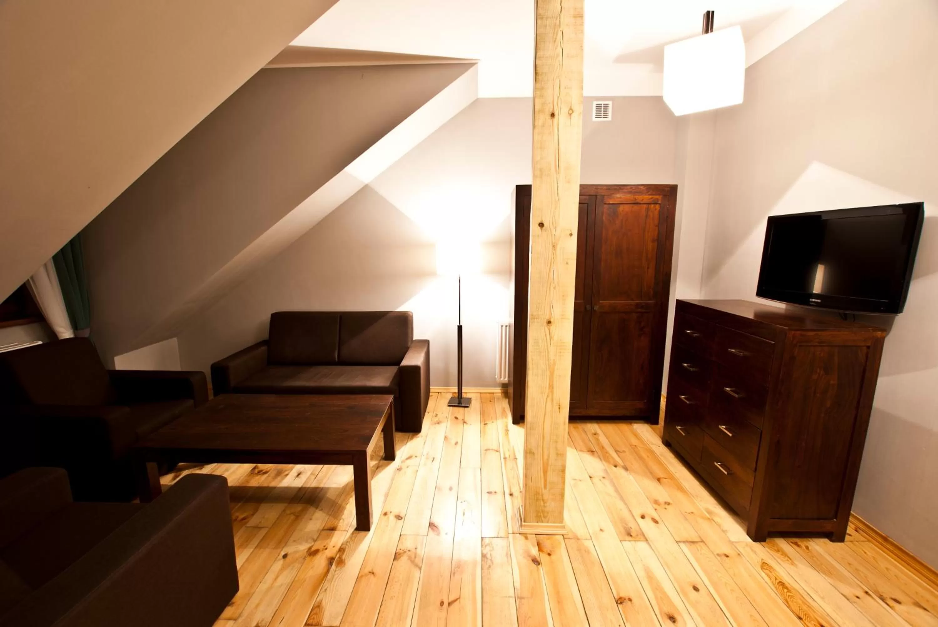 TV and multimedia, Seating Area in Dom Pracy Twórczej