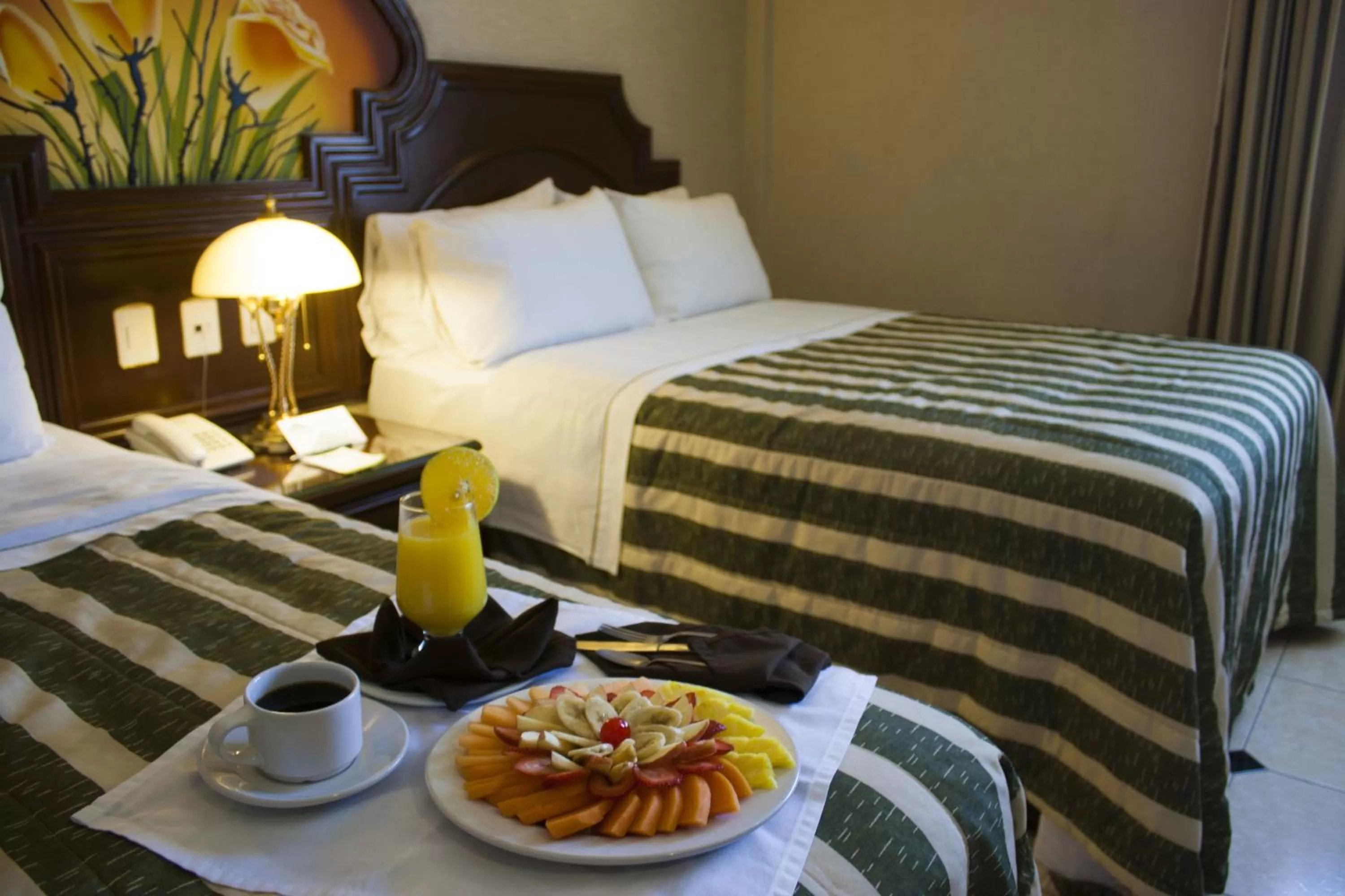 Bedroom, Bed in Hotel Casino Plaza