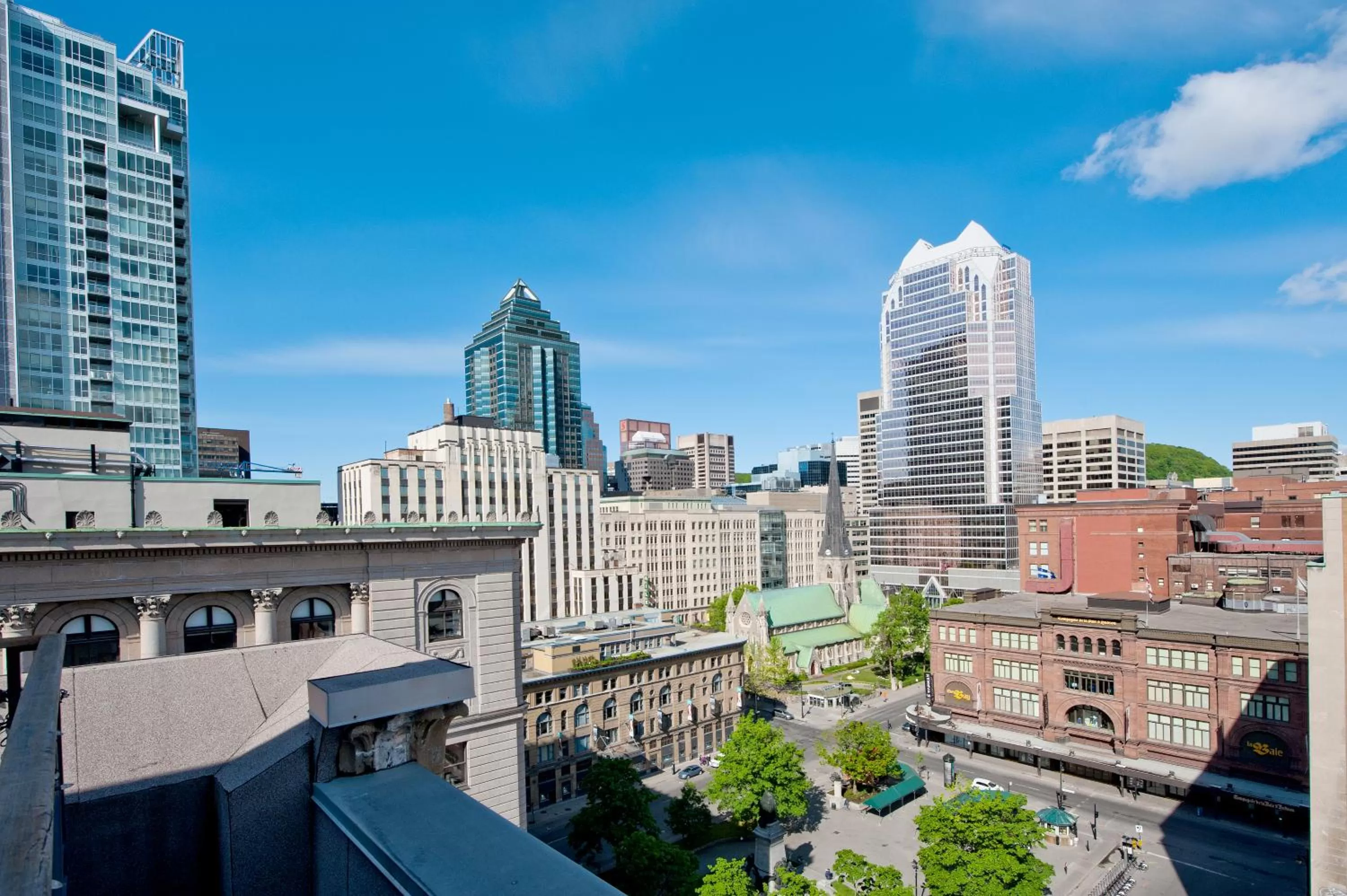 City view in Le Square Phillips Hôtel & Suites