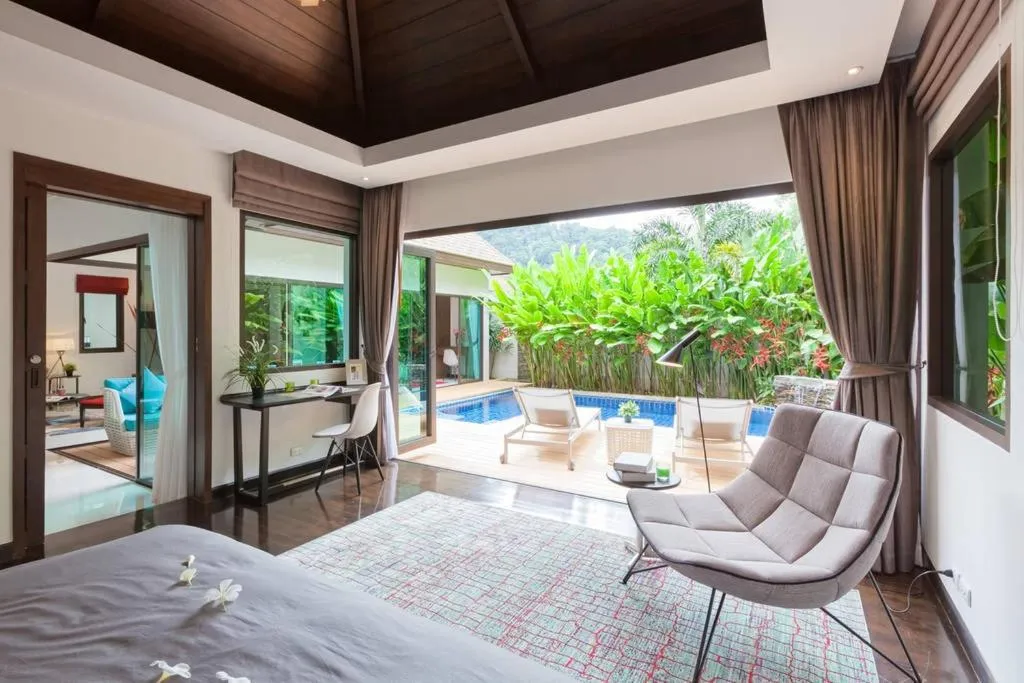Bed in Inspire Villas Phuket