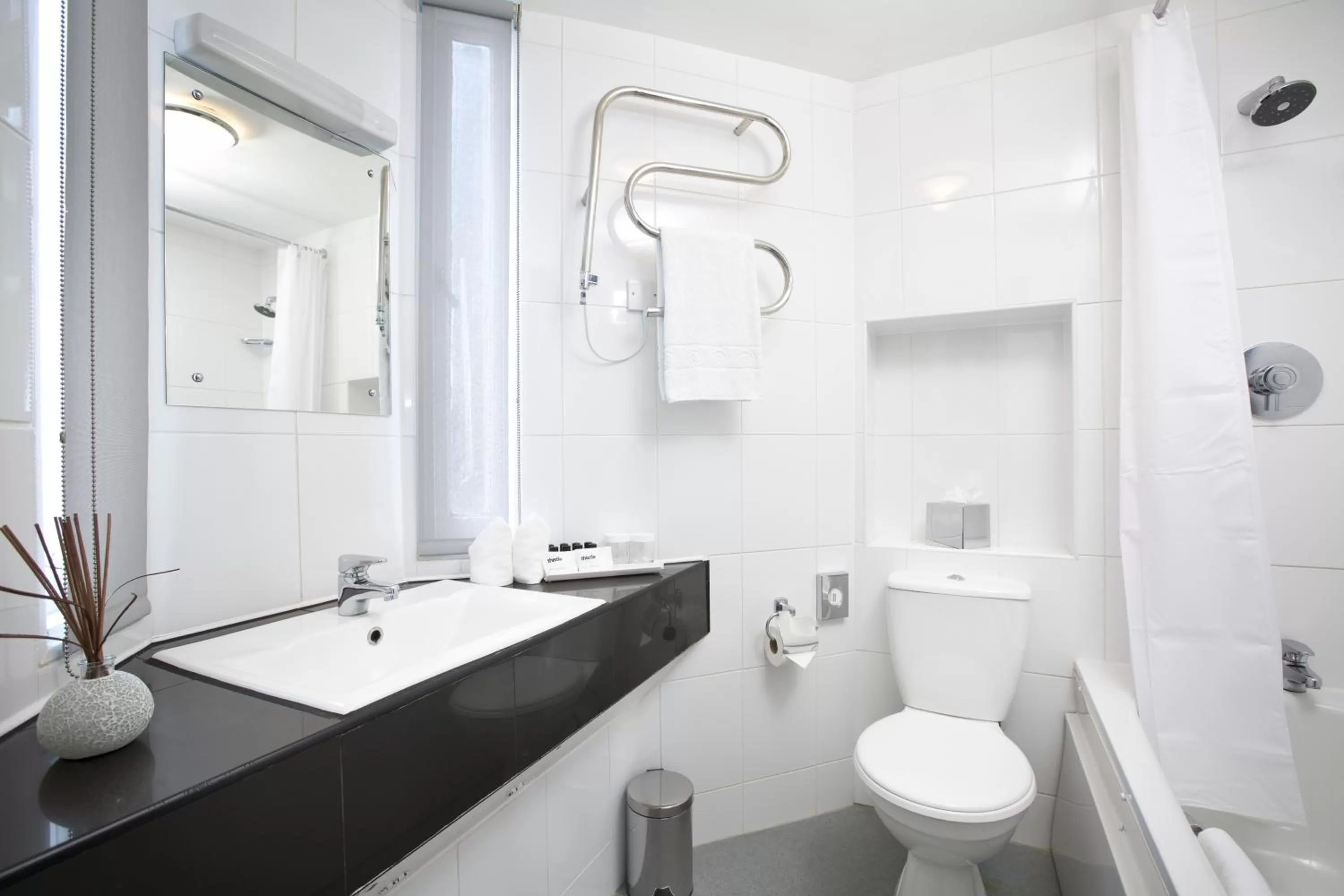 Bathroom in Thistle London Bloomsbury Park