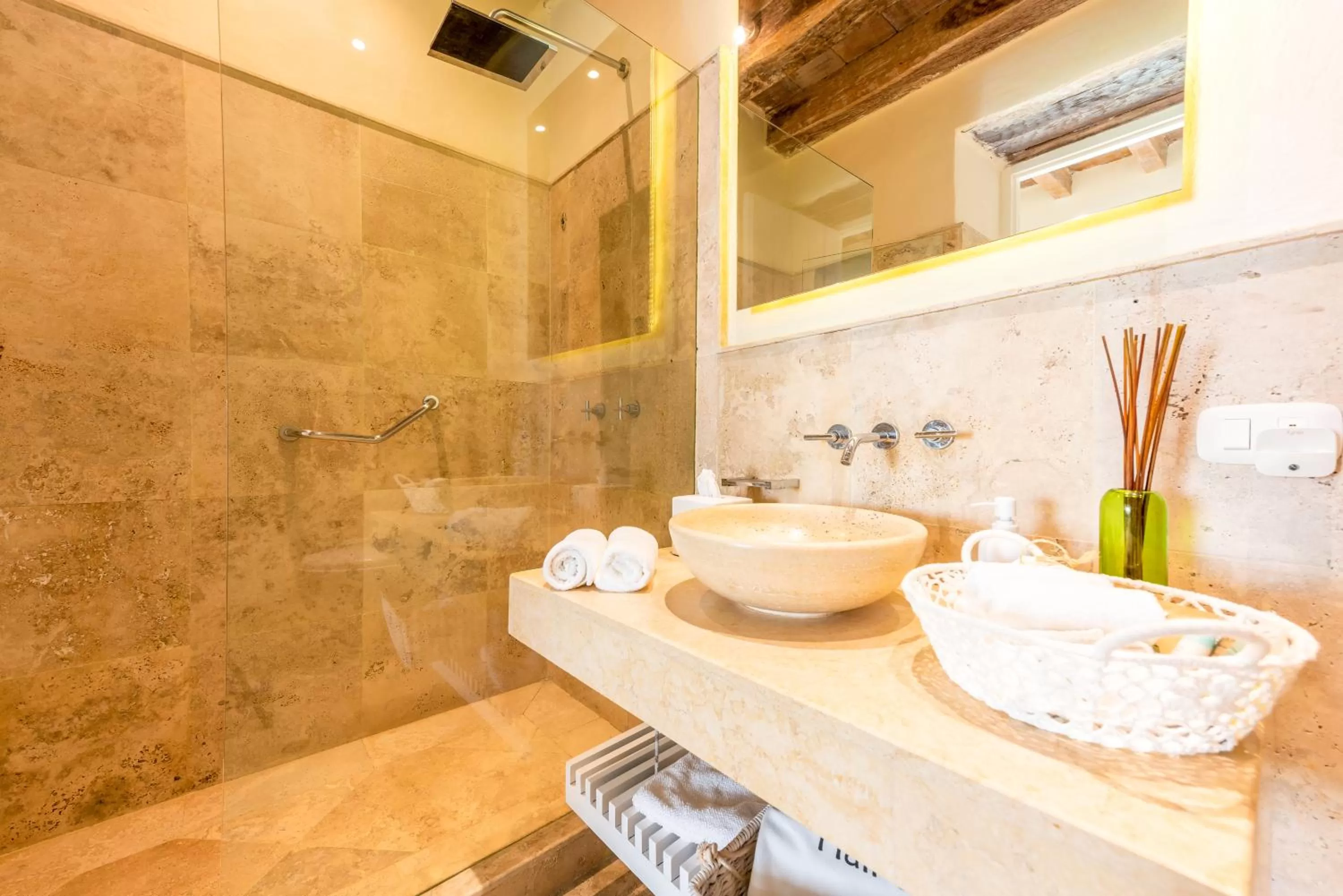 Bathroom in Casa Diluca Cartagena Hotel Boutique