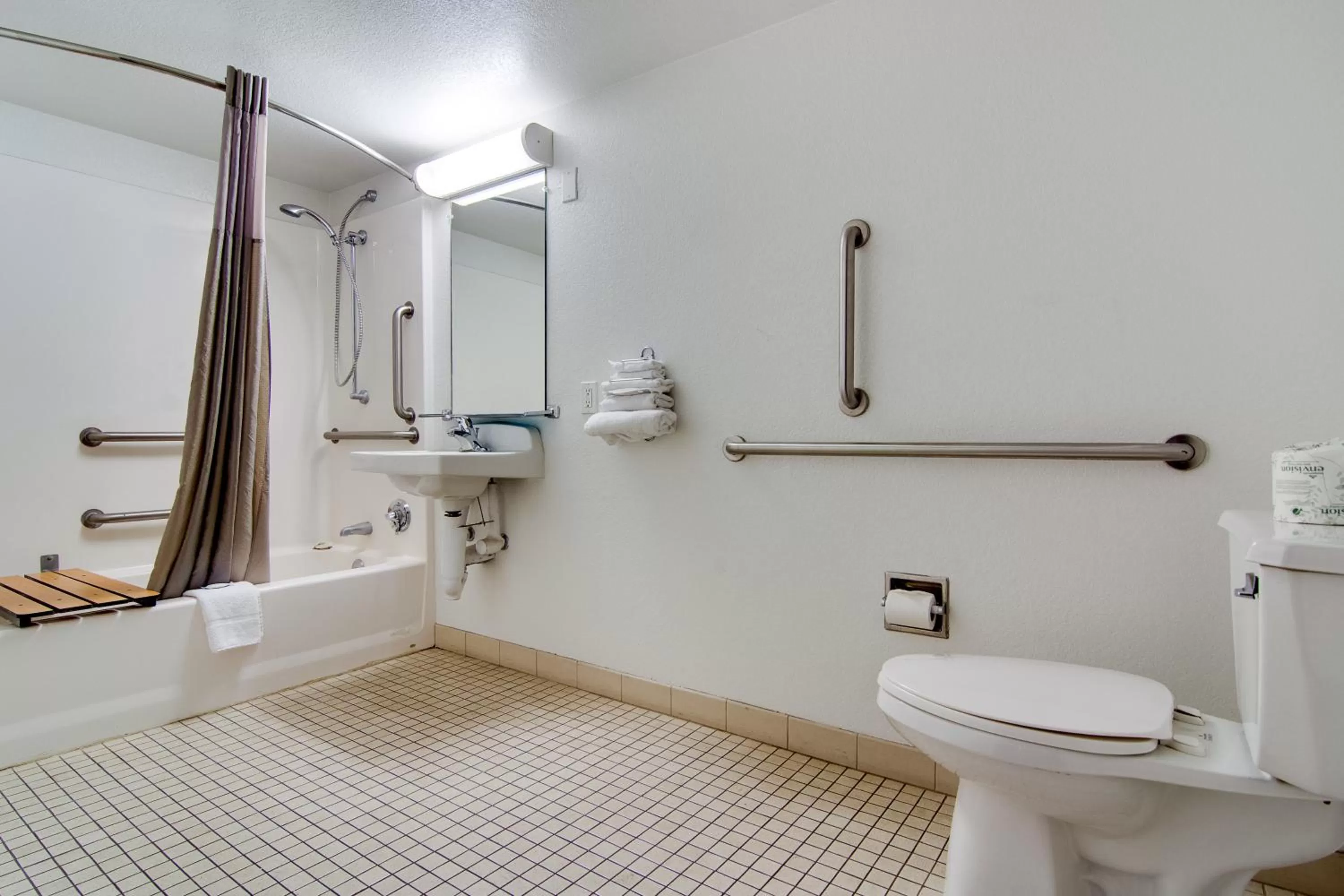 Bathroom in Motel 6 Eloy Arizona Casa Grande