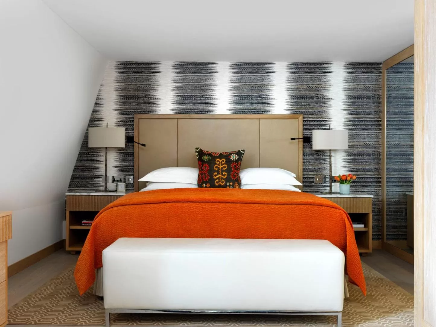 Photo of the whole room, Bed in The Marylebone Hotel