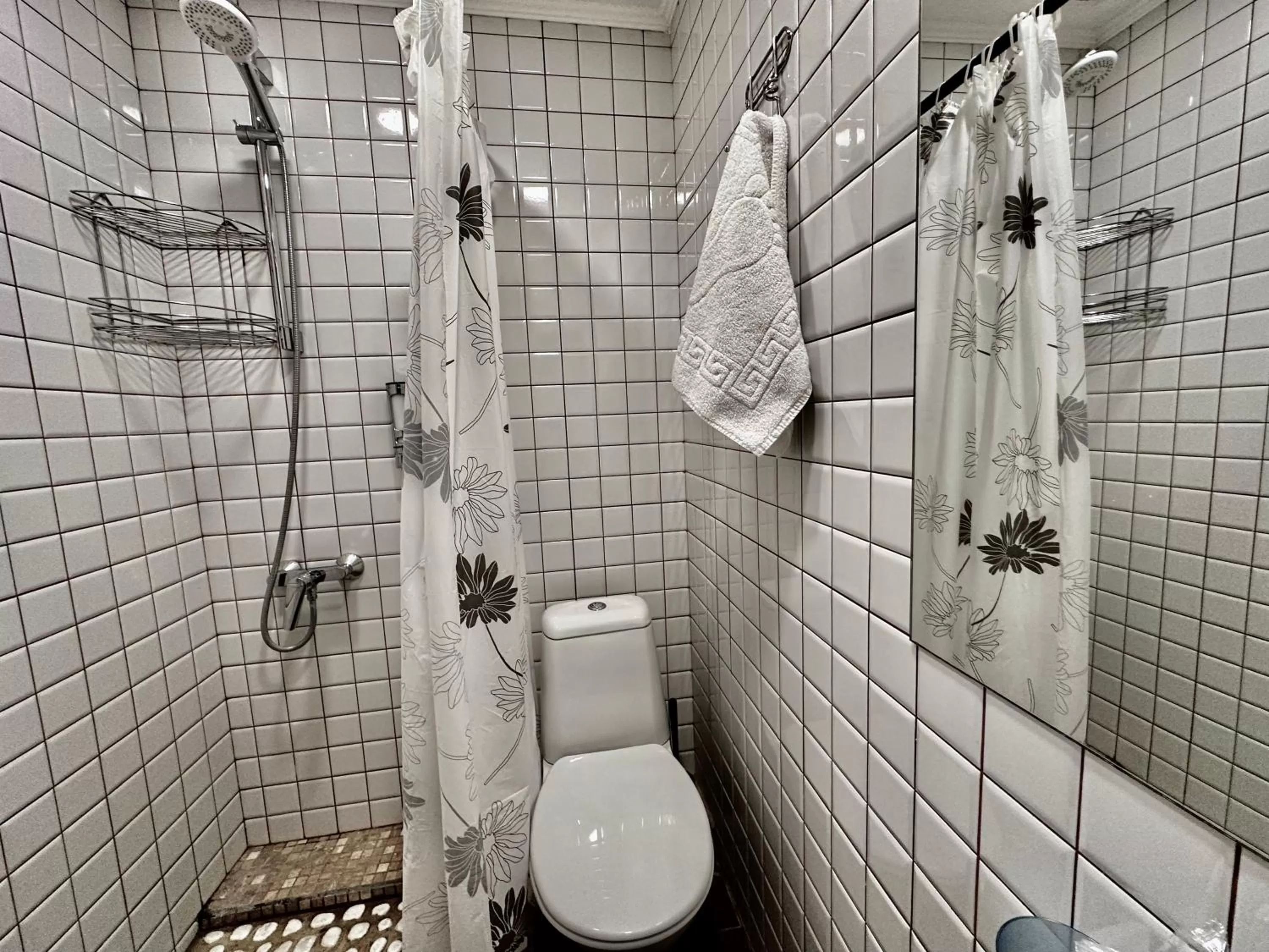 Toilet, Bathroom in Kindli Hotel