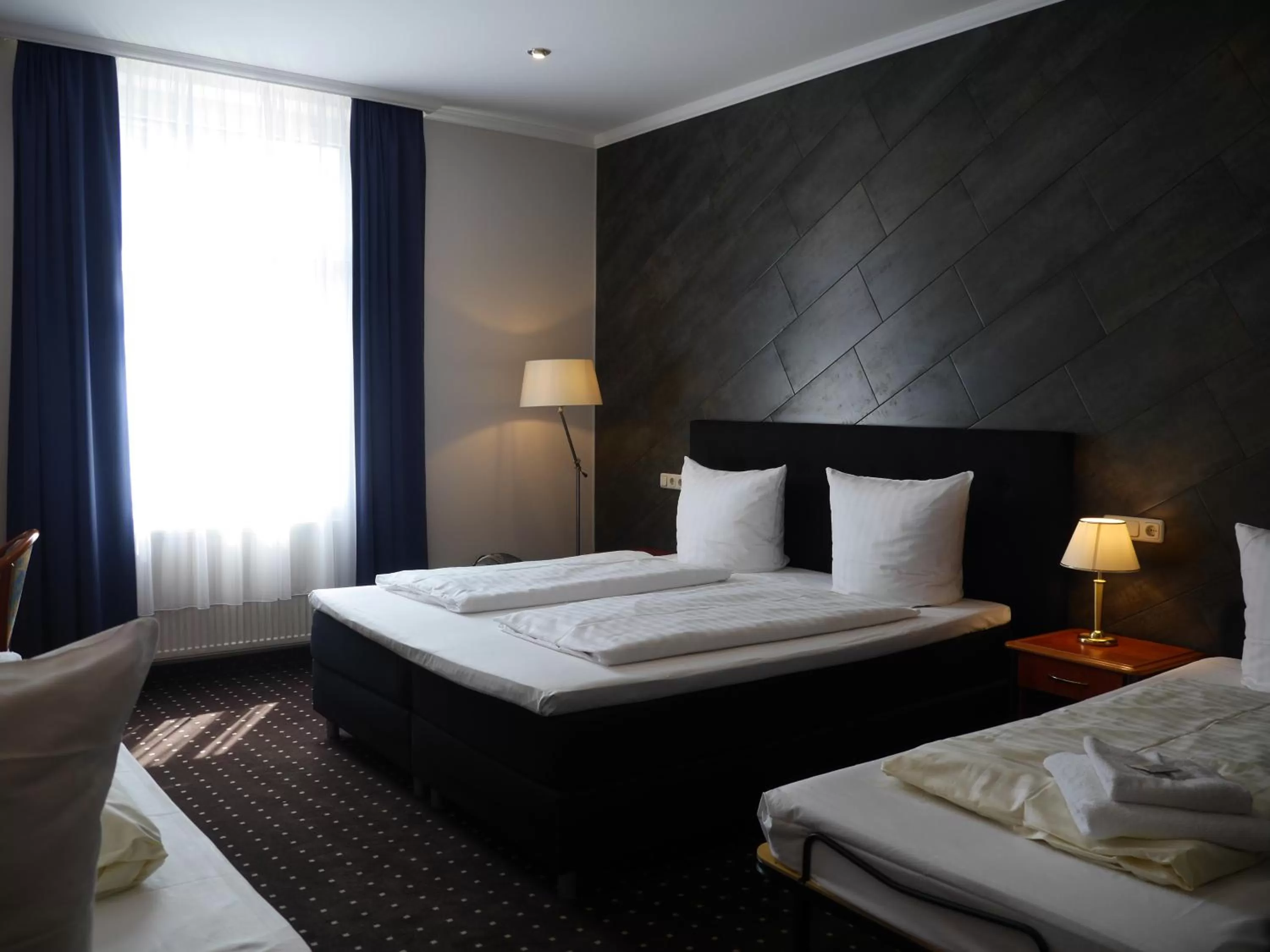 Business facilities, Bed in Hotel Zeil