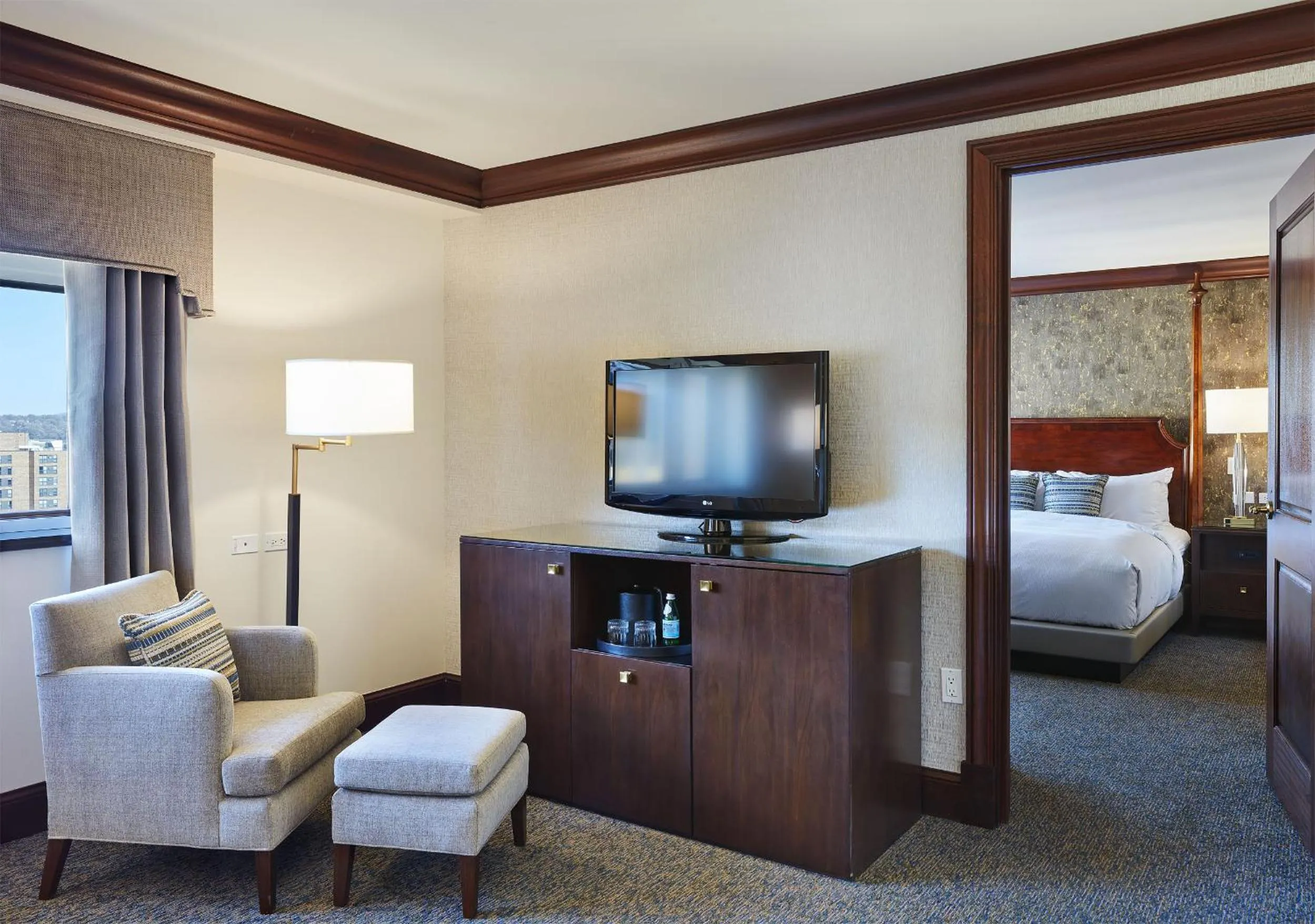 Photo of the whole room in The Towers at The Kahler Grand