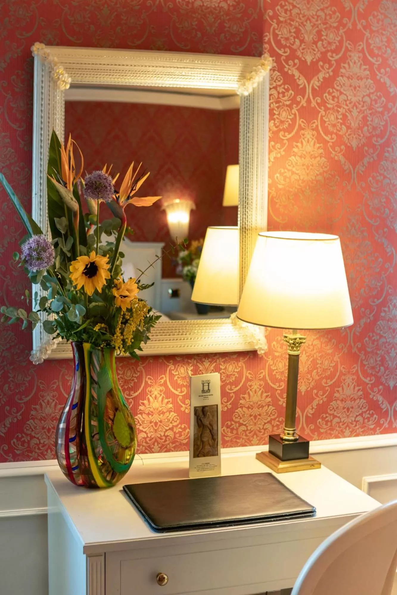 Decorative detail in Duodo Palace Hotel