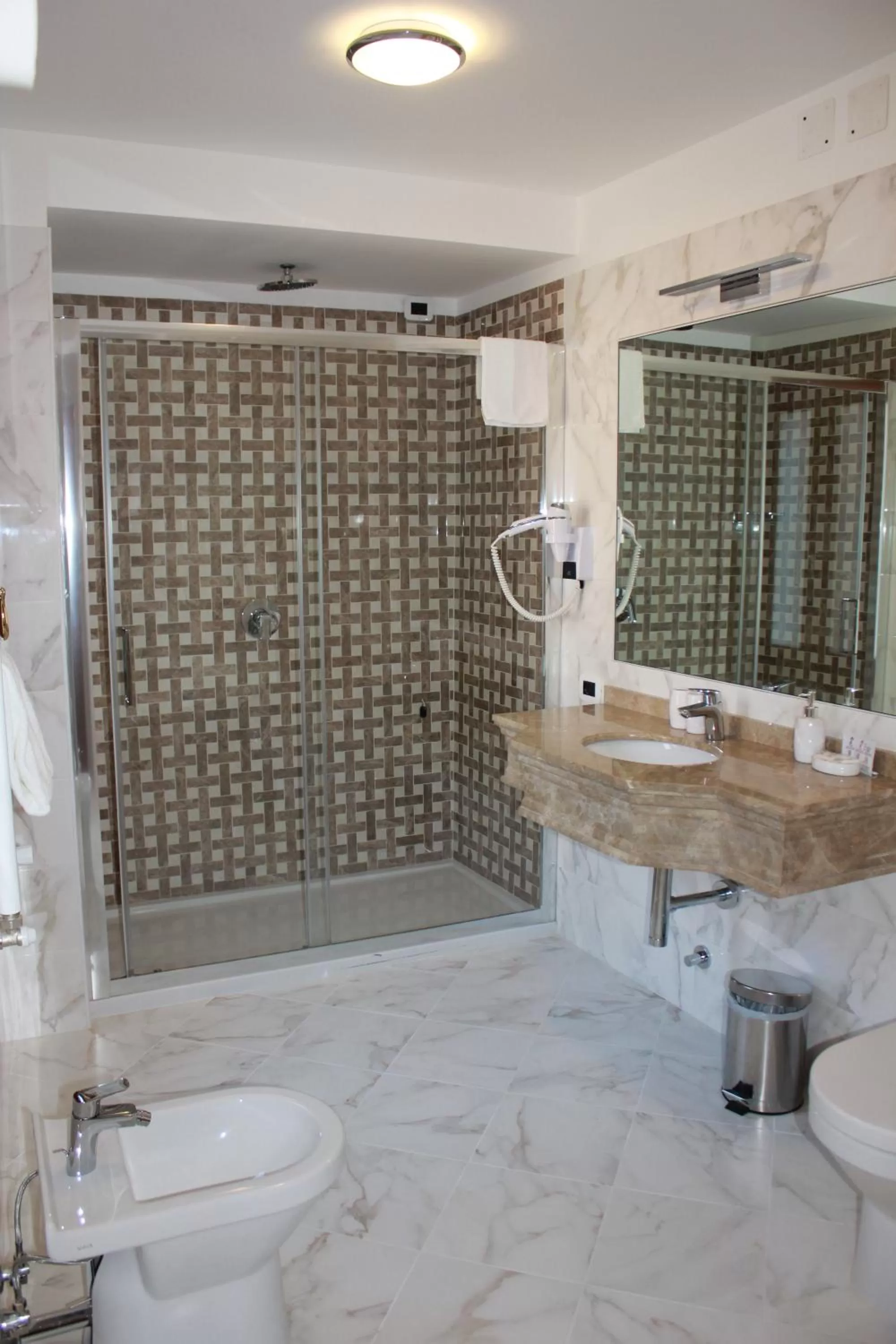 Toilet in Hotel Casanova