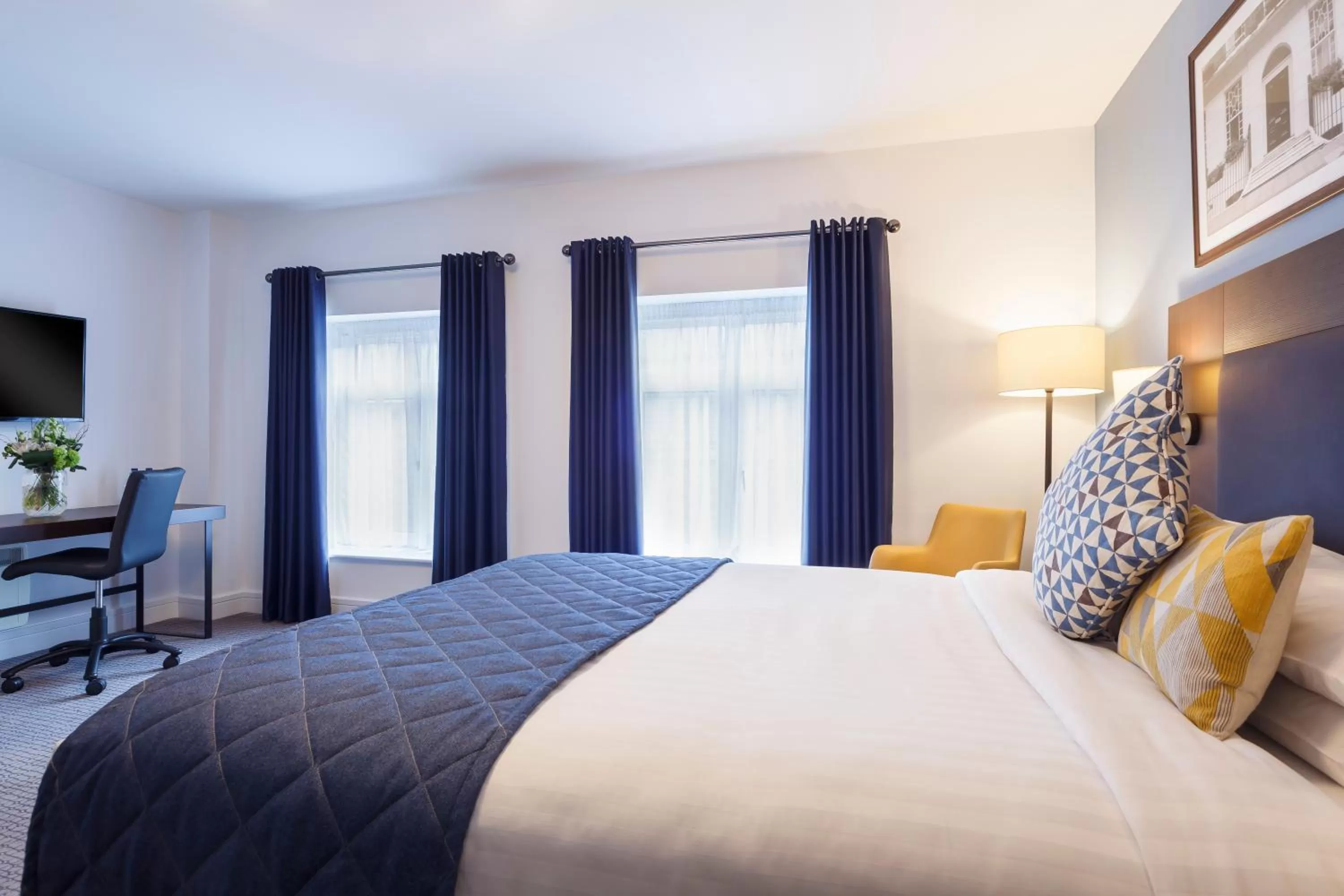 Bed in Temple Bar Hotel