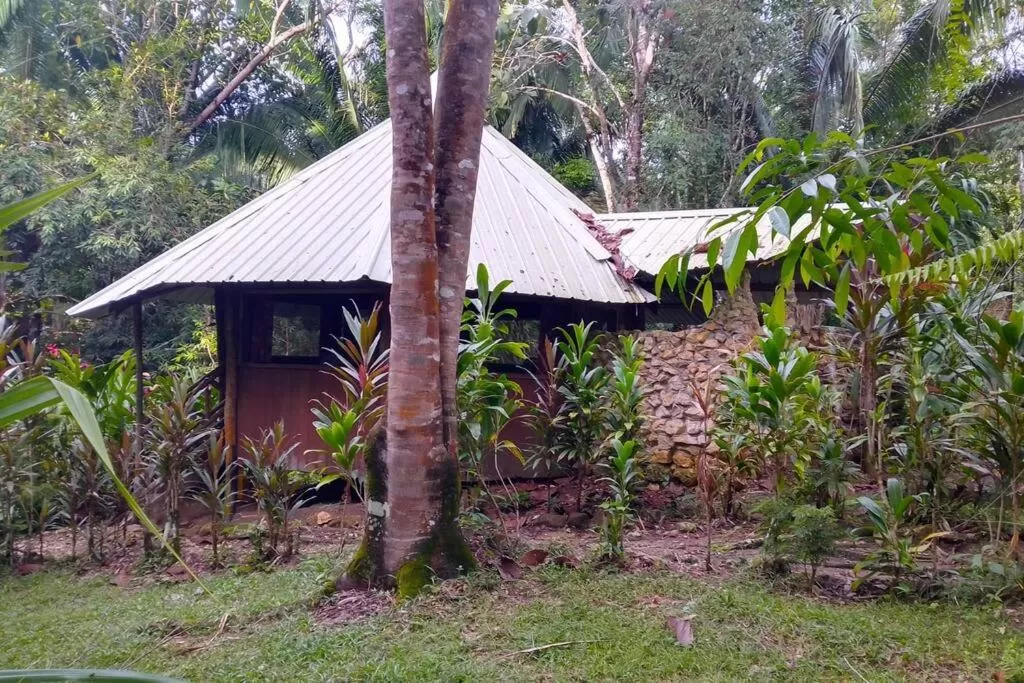 Property Building in Sun Creek Lodge