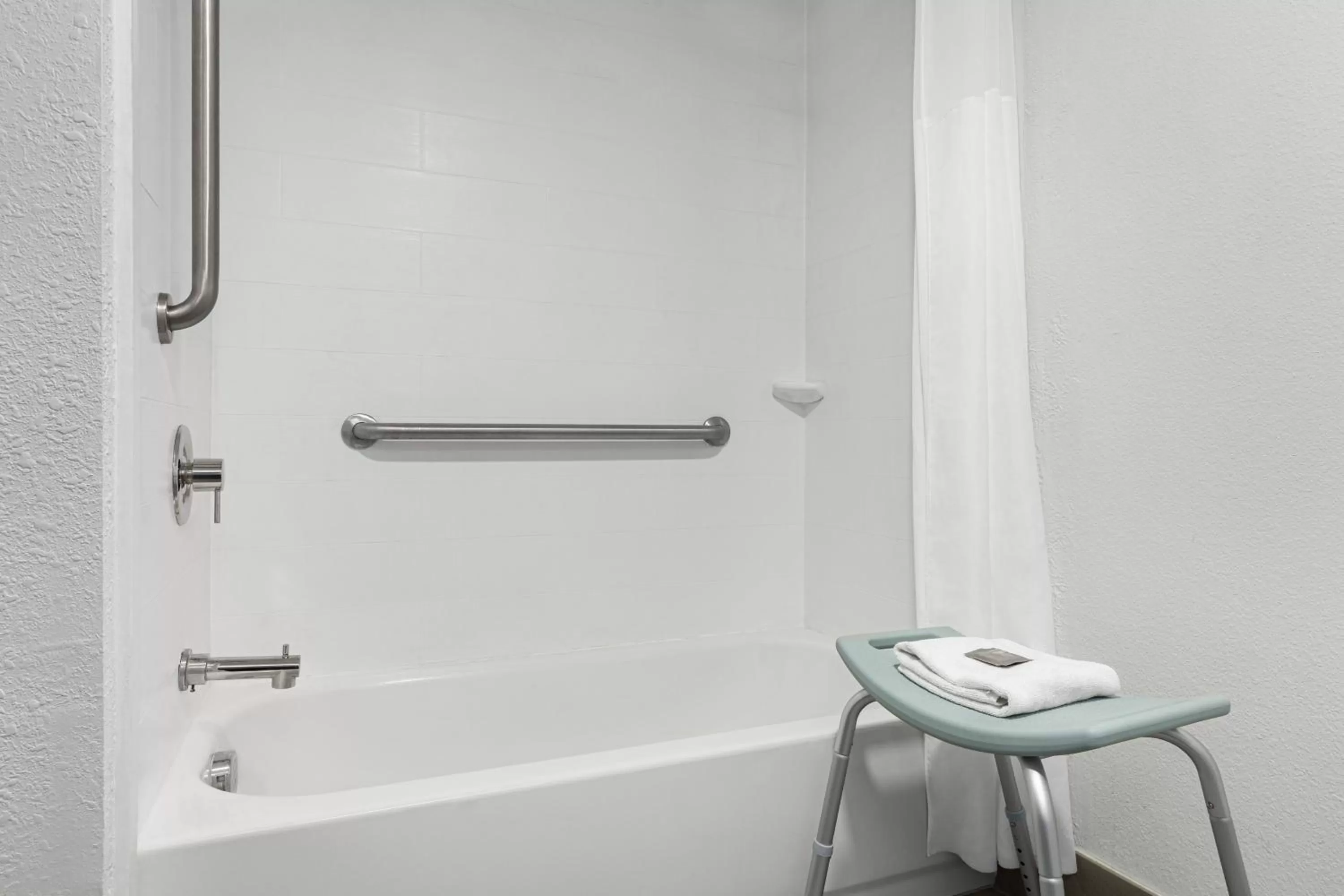 Bathroom in Country Inn & Suites by Radisson, Dunn, NC