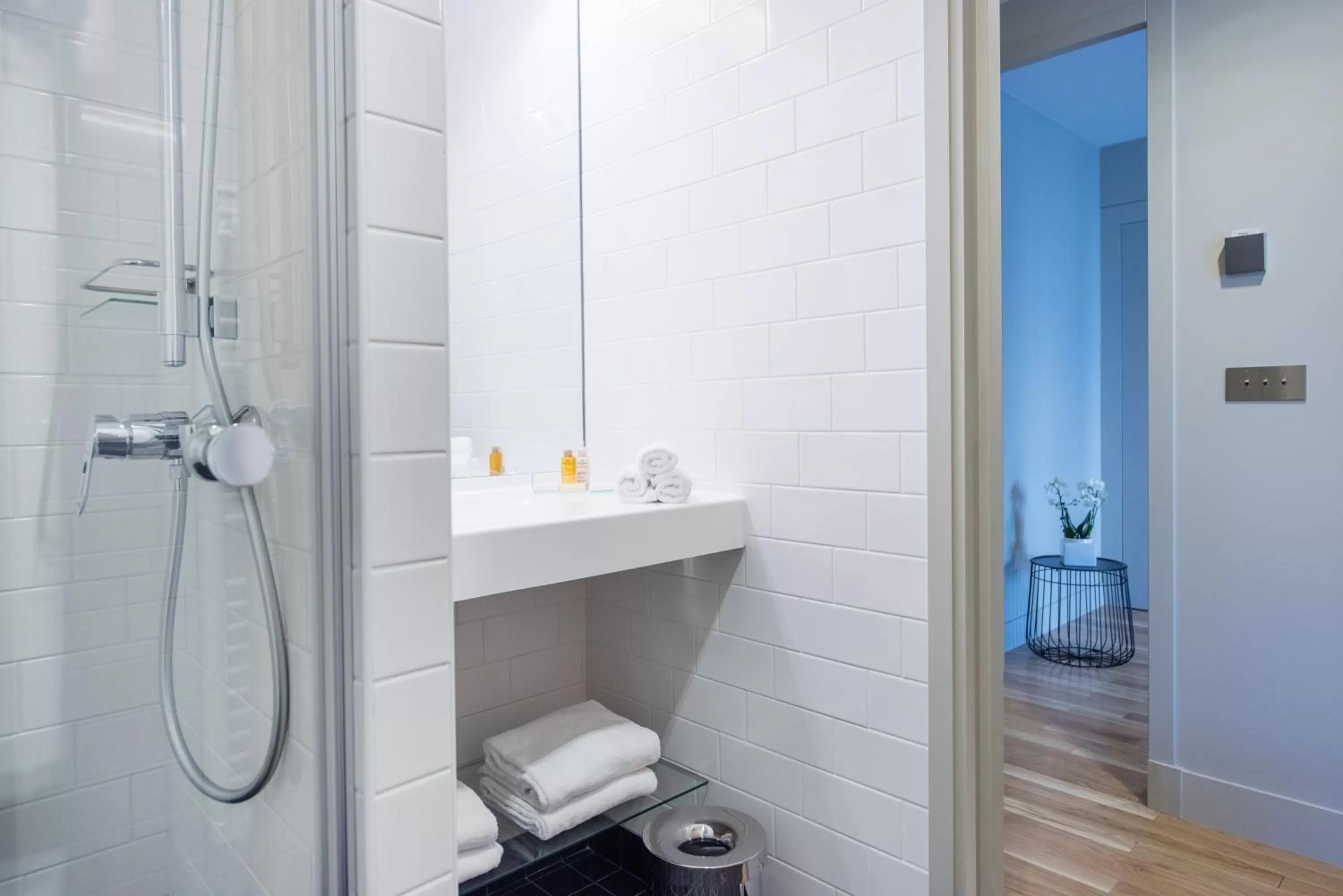 Bathroom in Hôtel Helzear Etoile