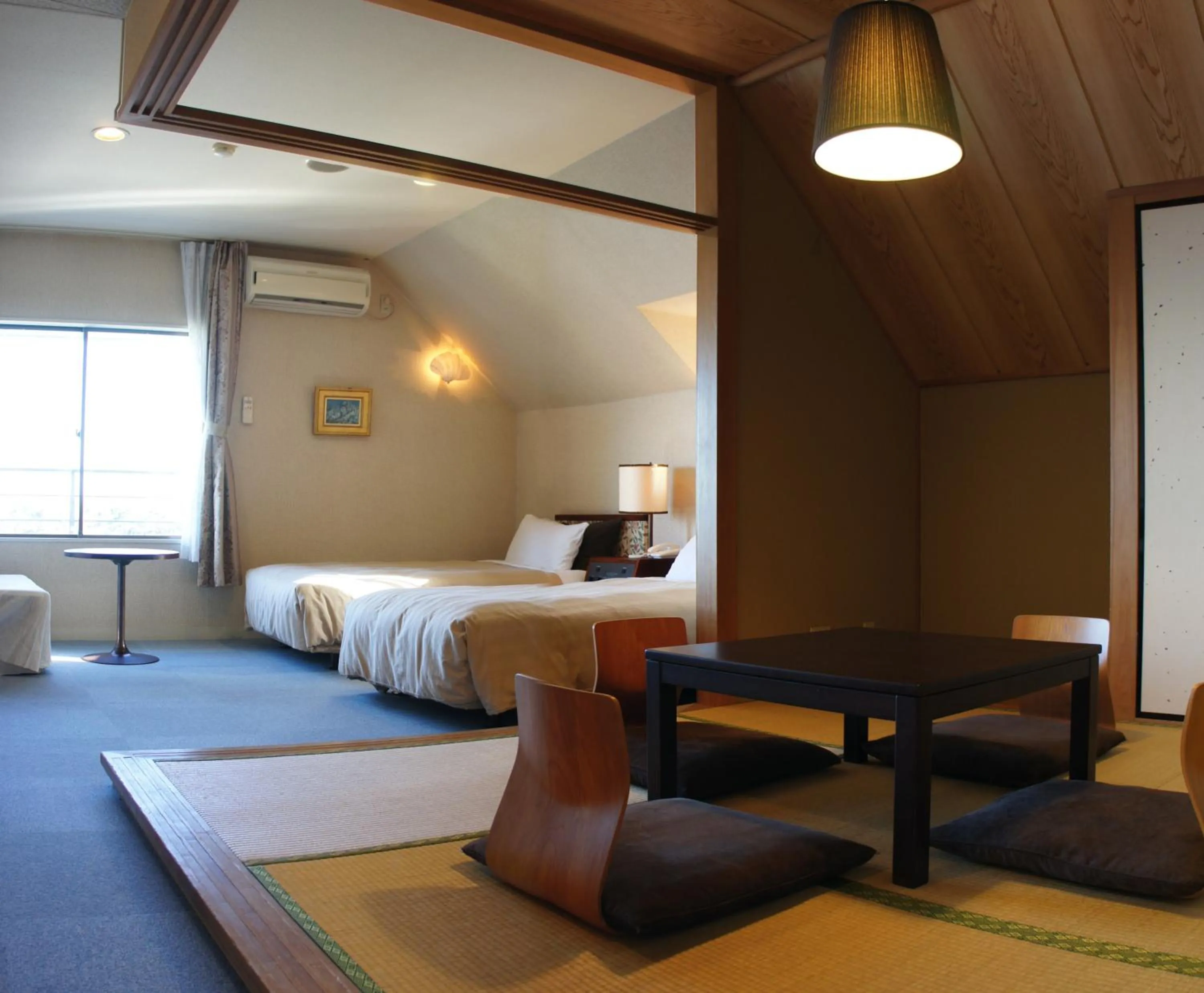 Quadruple Room with Tatami Area in Gardenvilla Shirahama