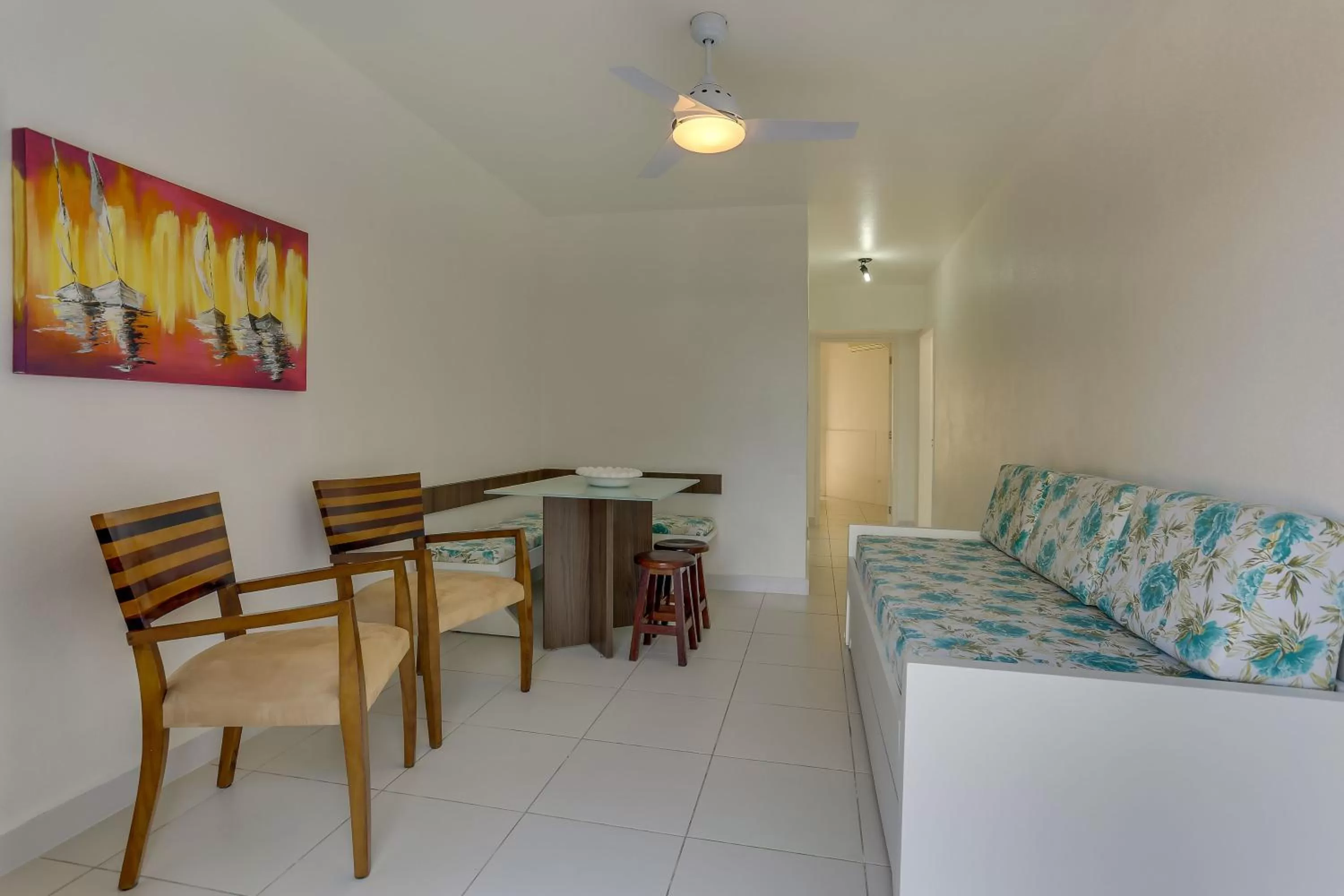 Living room, Dining Area in Pousada Saint Paul