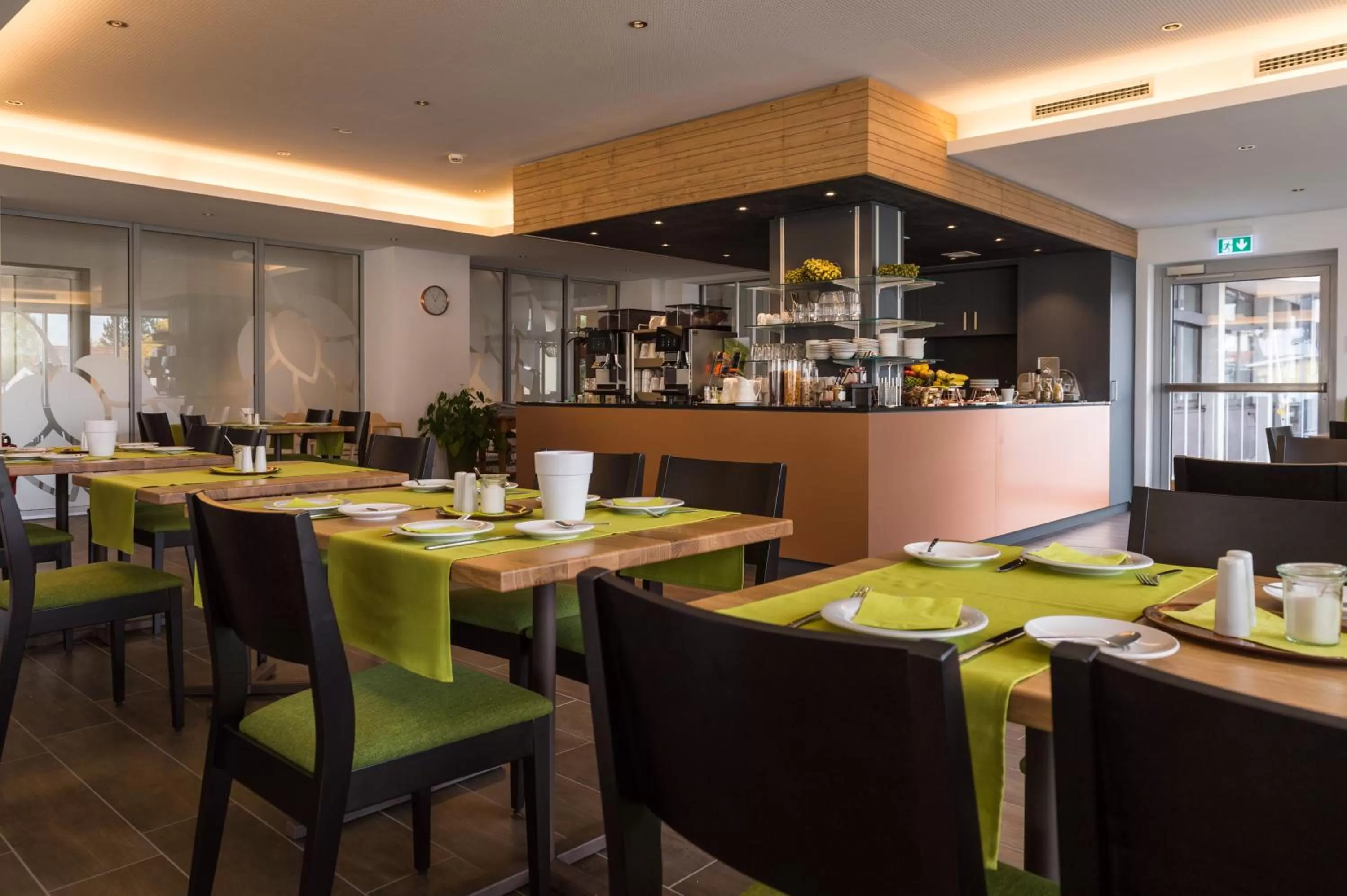 Breakfast in Fischer's Hotel Brauhaus 24h Self Check In