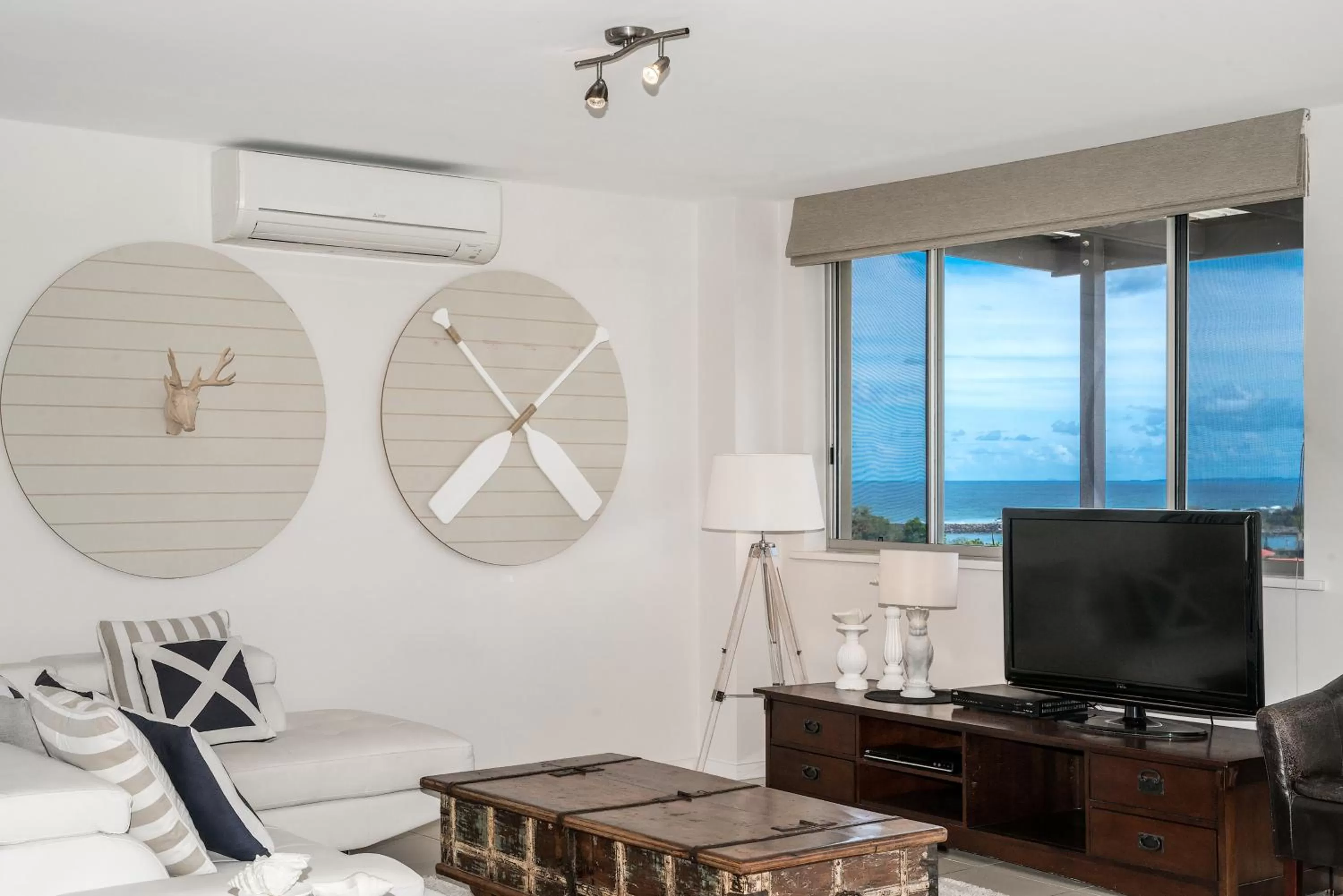 TV and multimedia in Grandview Apartments