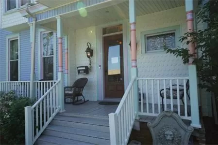 Facade/entrance in Paducah 1895 Washington Hotel