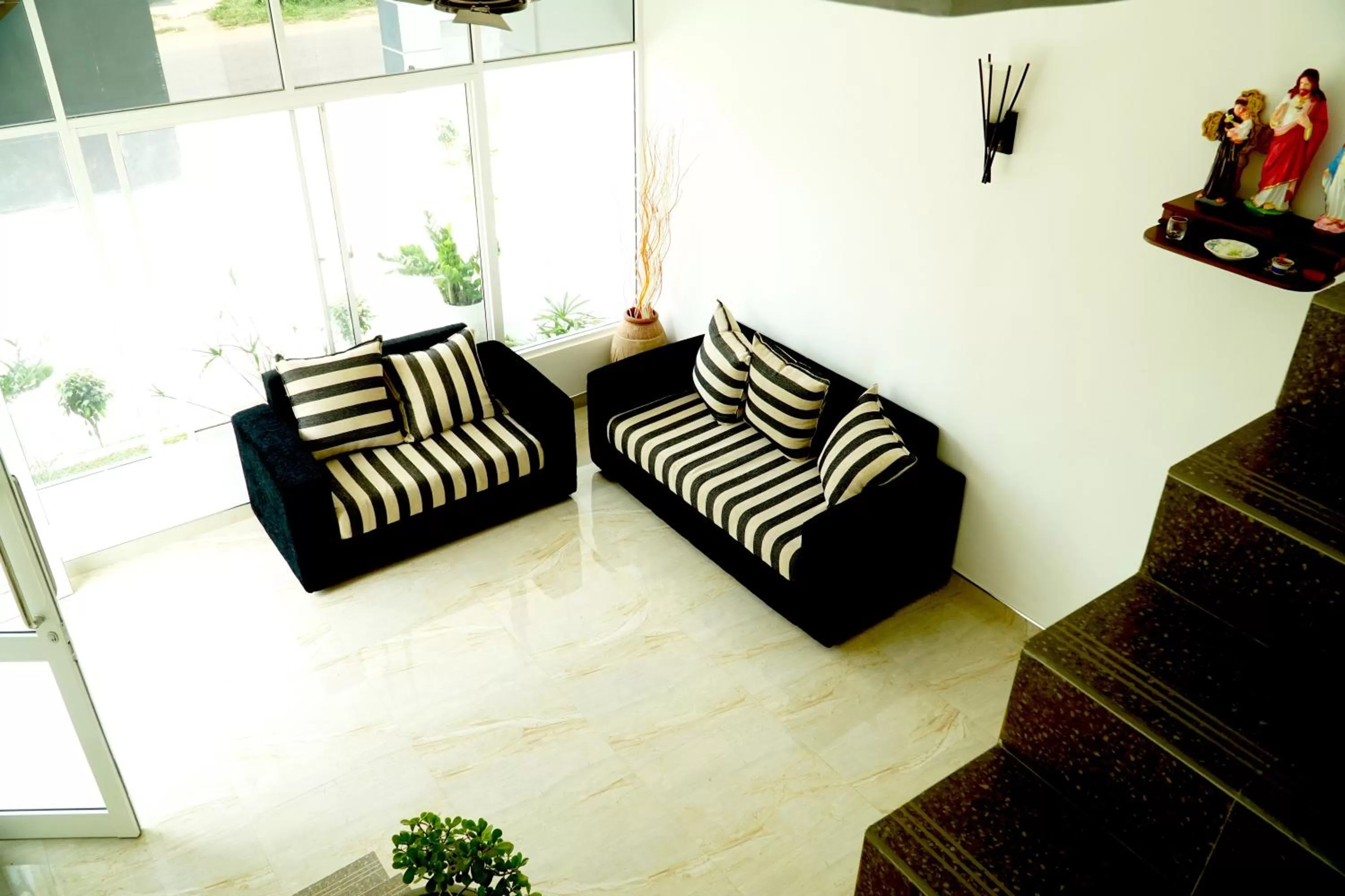 Property building in Airport 4 Season Transit Hotel