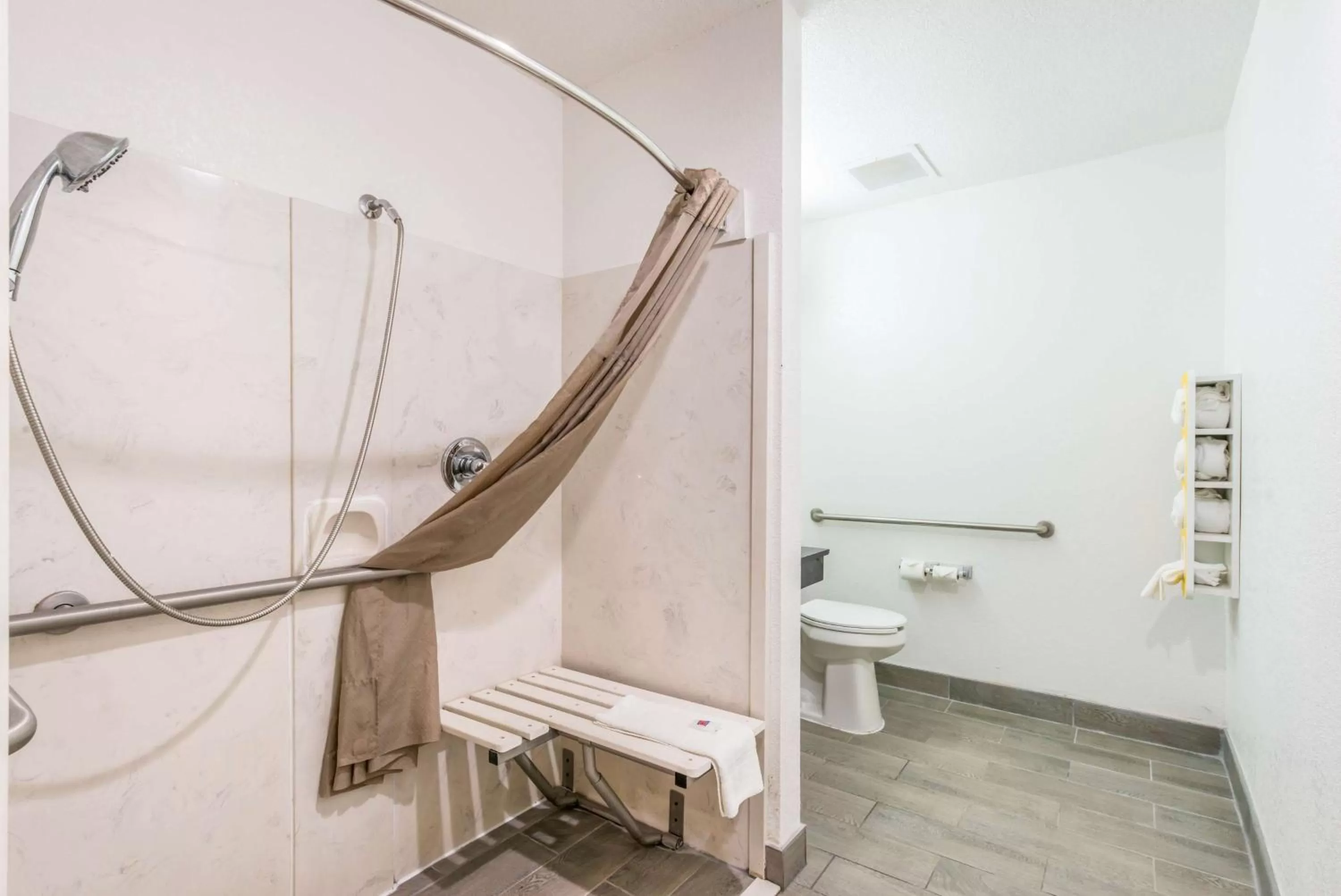 Bathroom in Motel 6-Gastonia Charlotte I-85