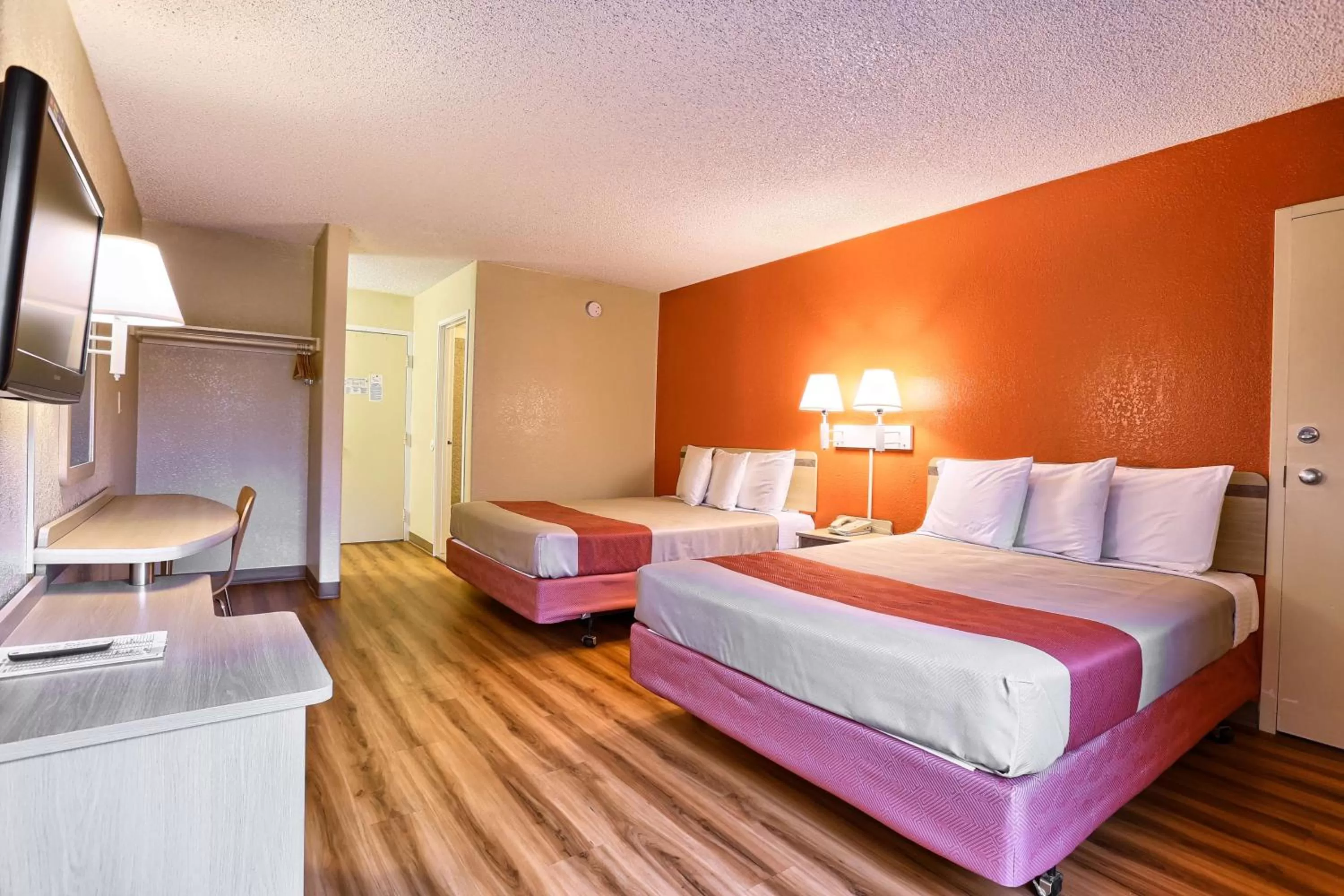 TV and multimedia, Bed in Cathedral Hill Hotel