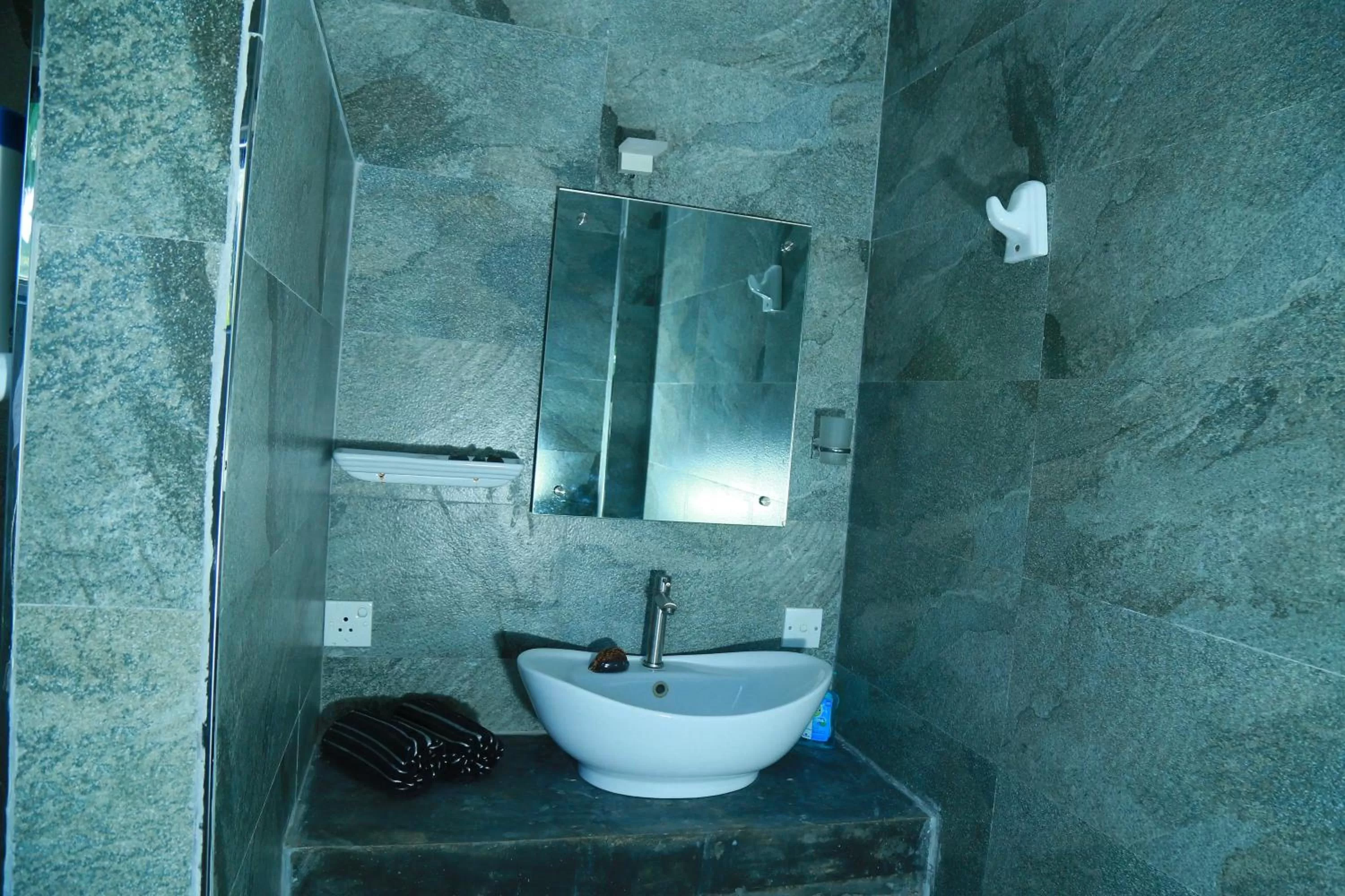 Bathroom in SriMany