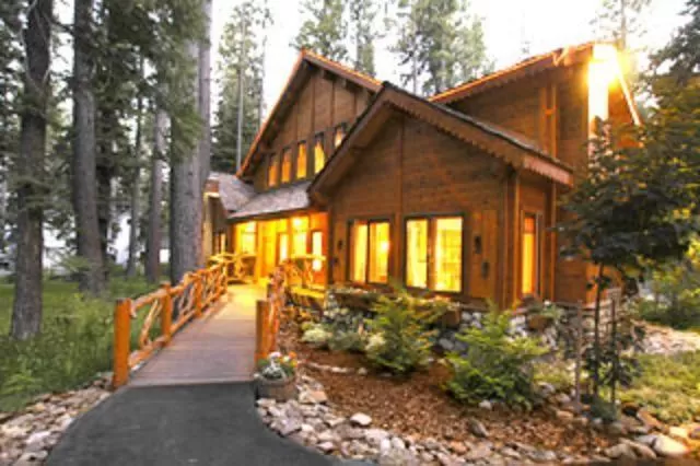 Facade/entrance in Cottage Inn At Lake Tahoe