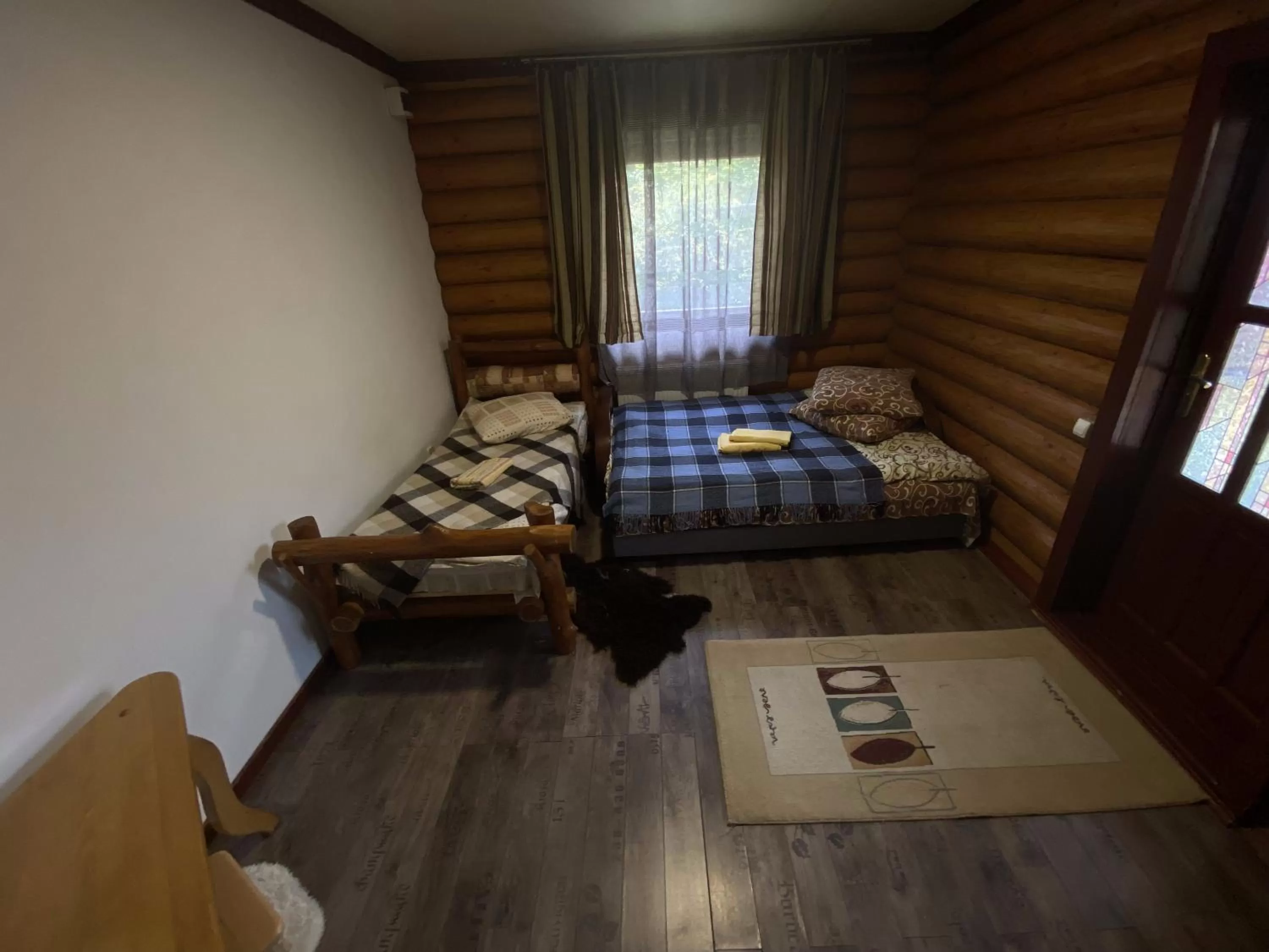 Seating Area in Kolyba Opryshkiv