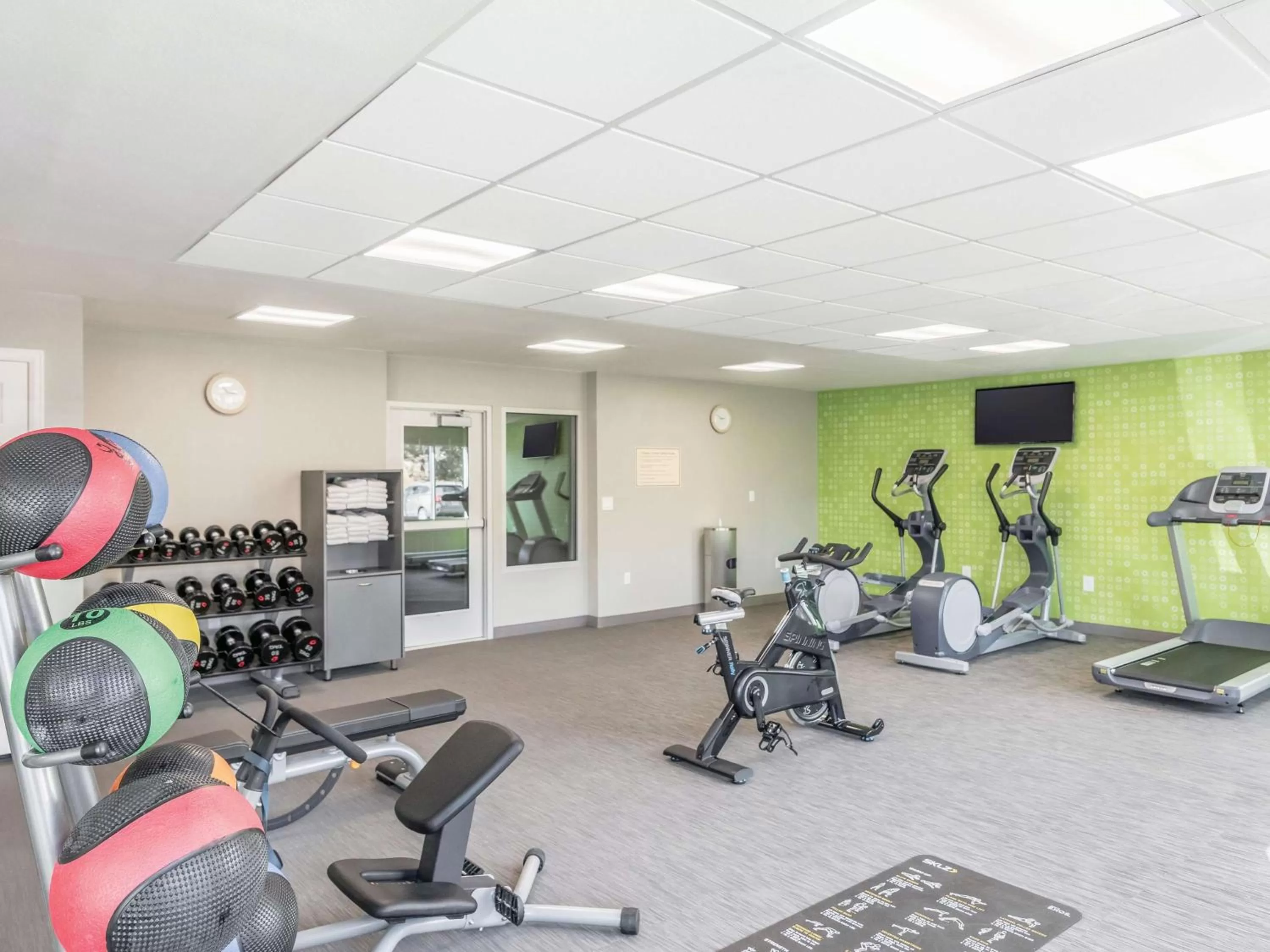 Fitness centre/facilities in La Quinta by Wyndham Denver Tech Center