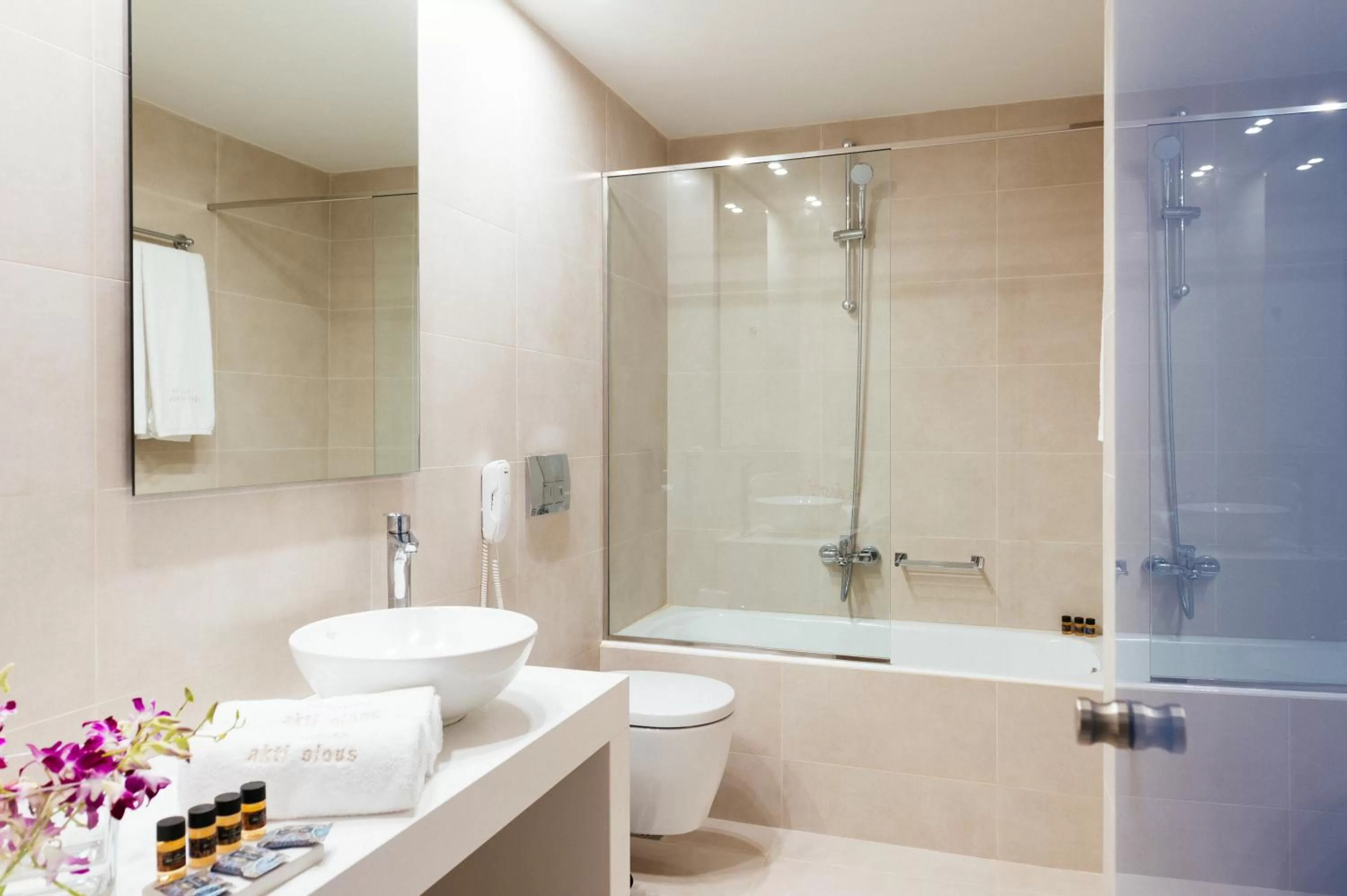 Bathroom in Elounda Akti Olous (Adults Only)