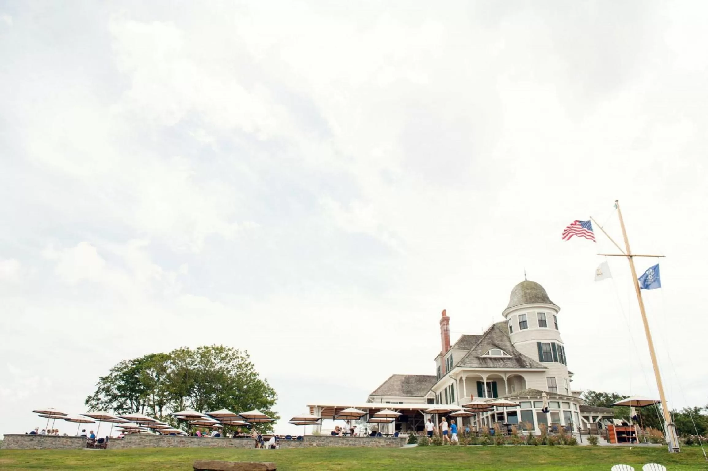 Property building in Castle Hill Inn
