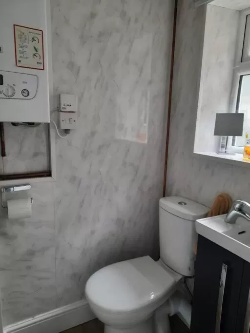 Toilet, Bathroom in Private rooms with breakfast in Bishop Auckland