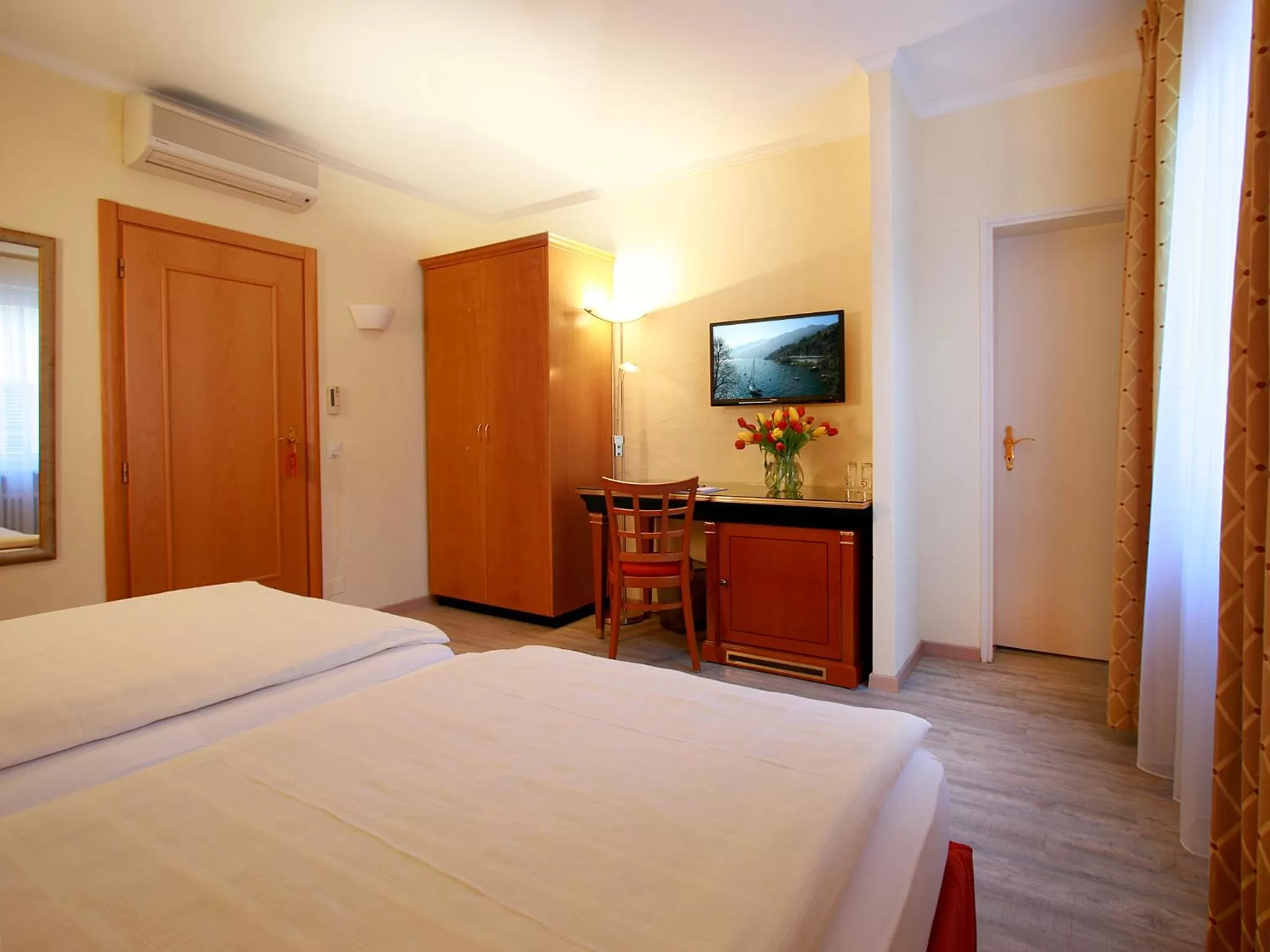 Bedroom, Bed in Hotel Garni Golf