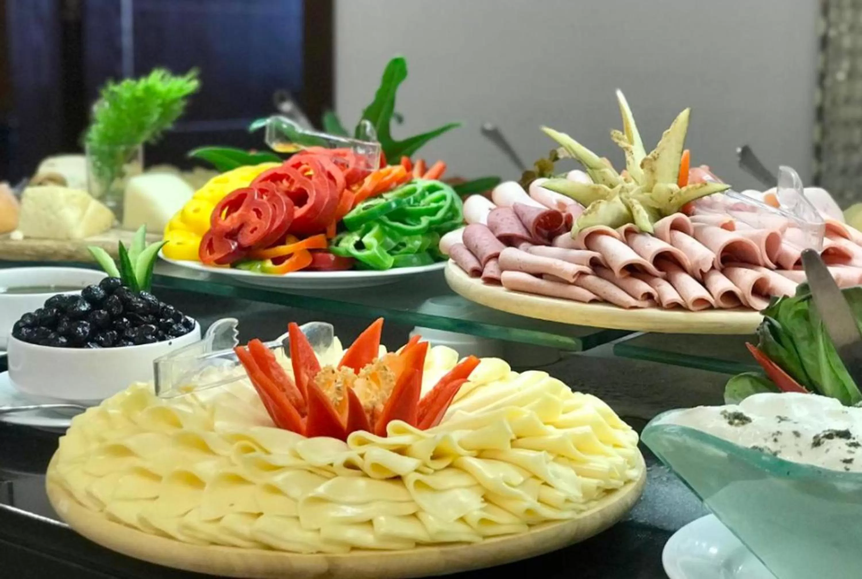 Breakfast in Ambassador City Hotel - Bethlehem