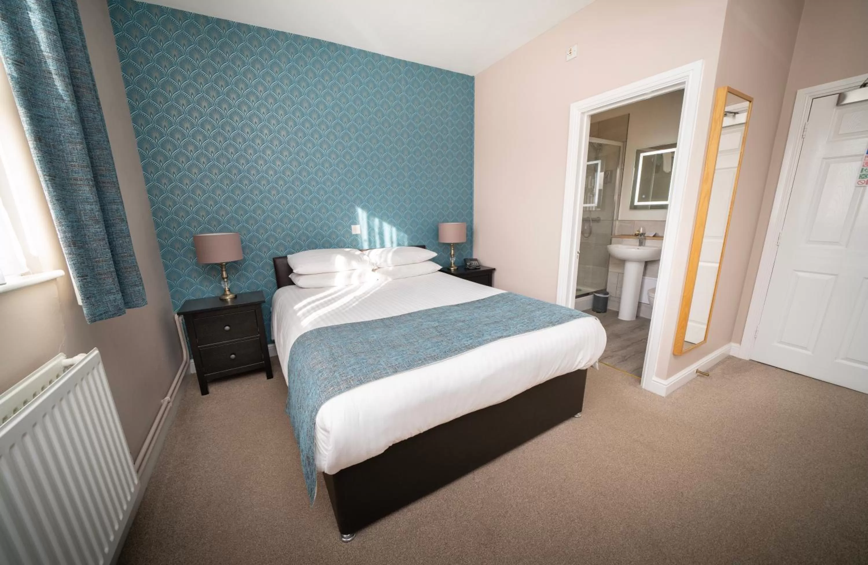 Bedroom, Bed in The Angel Hotel