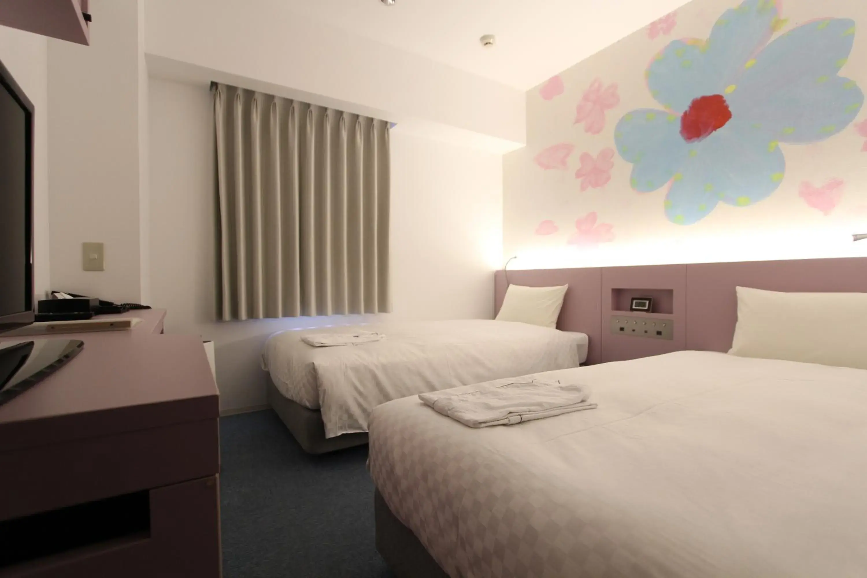 Moderate Twin Room - Non-Smoking in KOKO HOTEL Osaka Namba Ebisucho Moderate Twin Room - Non-Smoking in KOKO HOTEL Osaka Namba Ebisucho