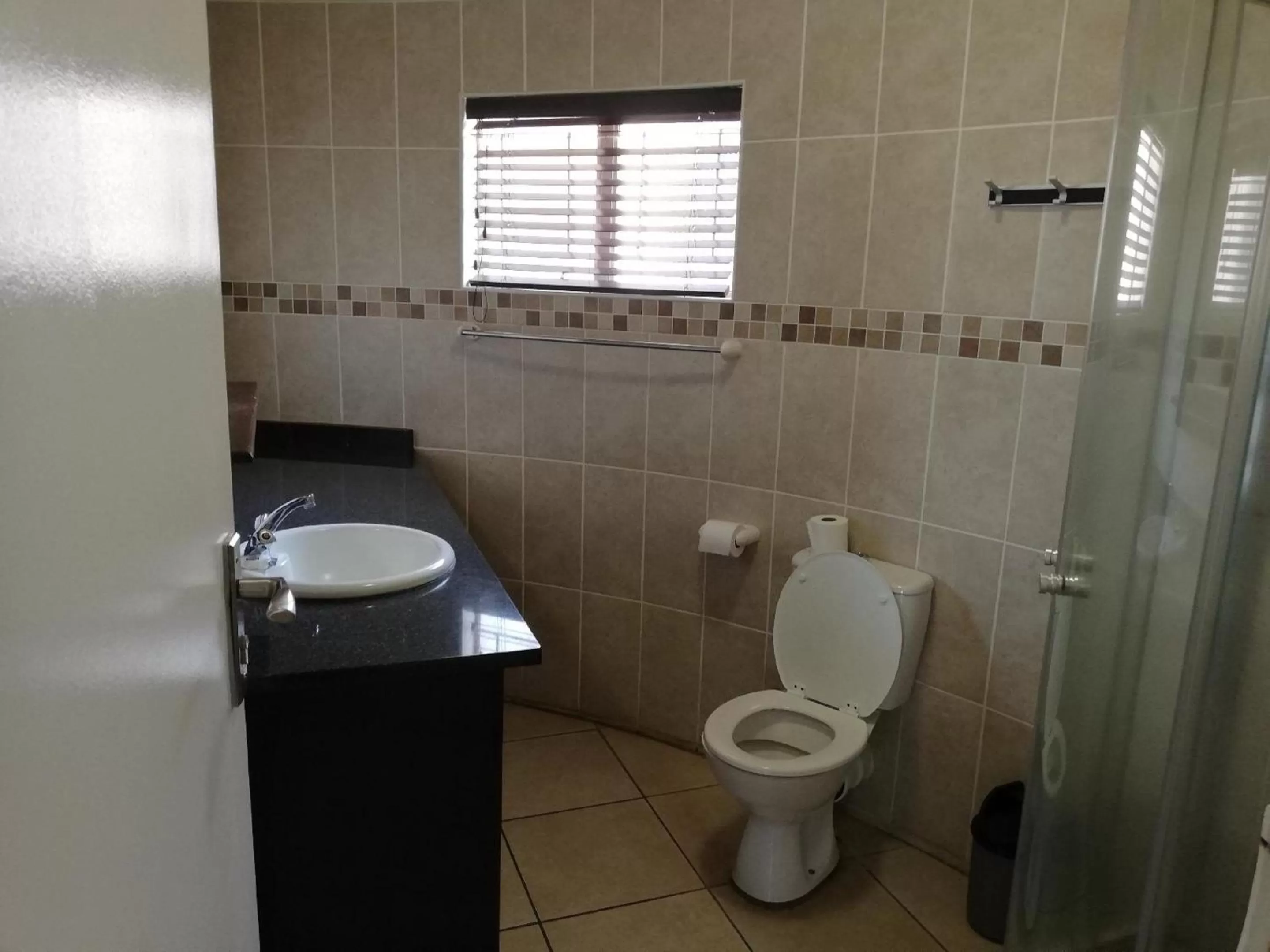 Bathroom in ATKV Buffelspoort